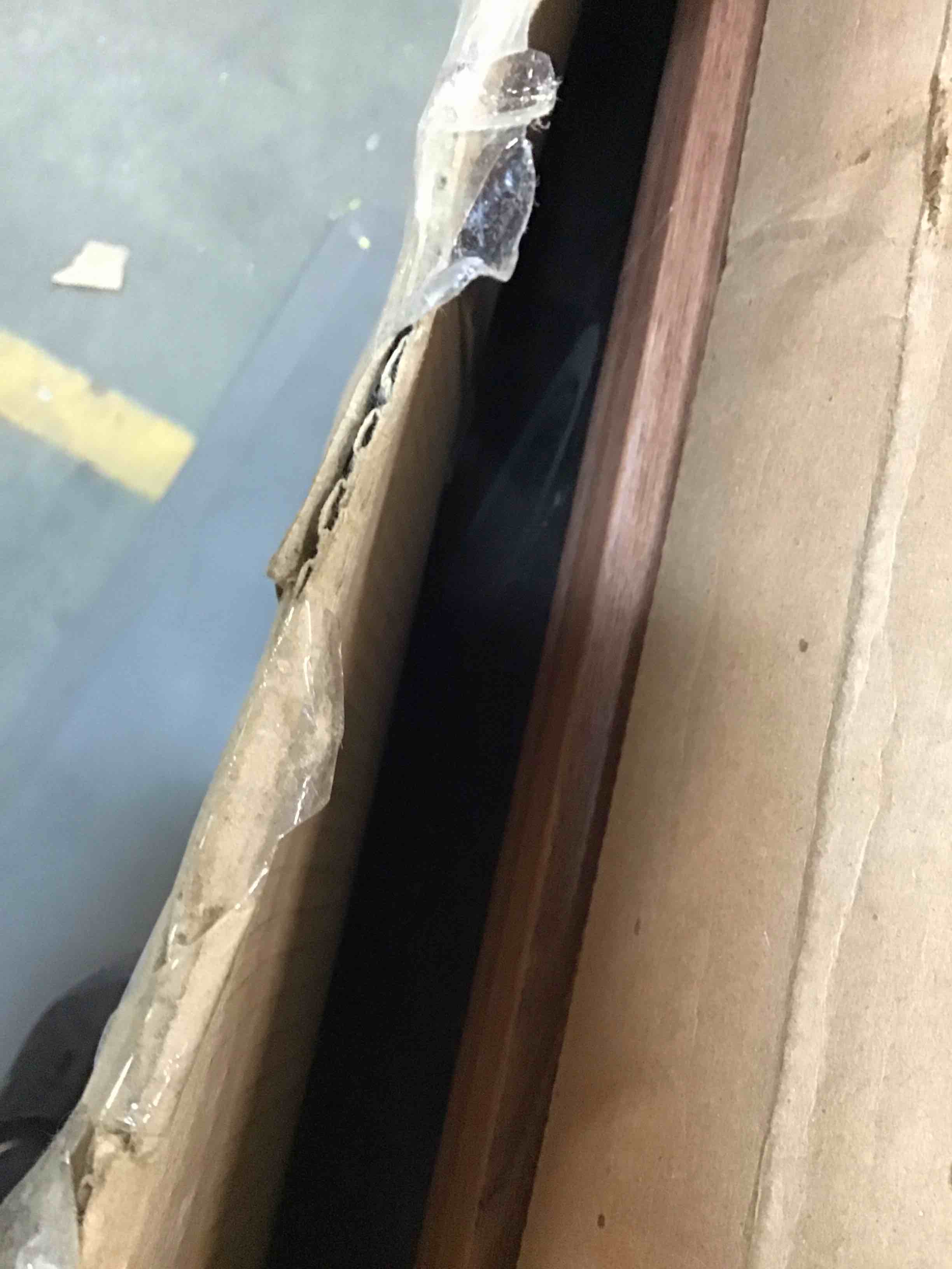 https://s3.amazonaws.com/lotting-images-prod/bidfta/BLU5862434_1704977118359.jpeg