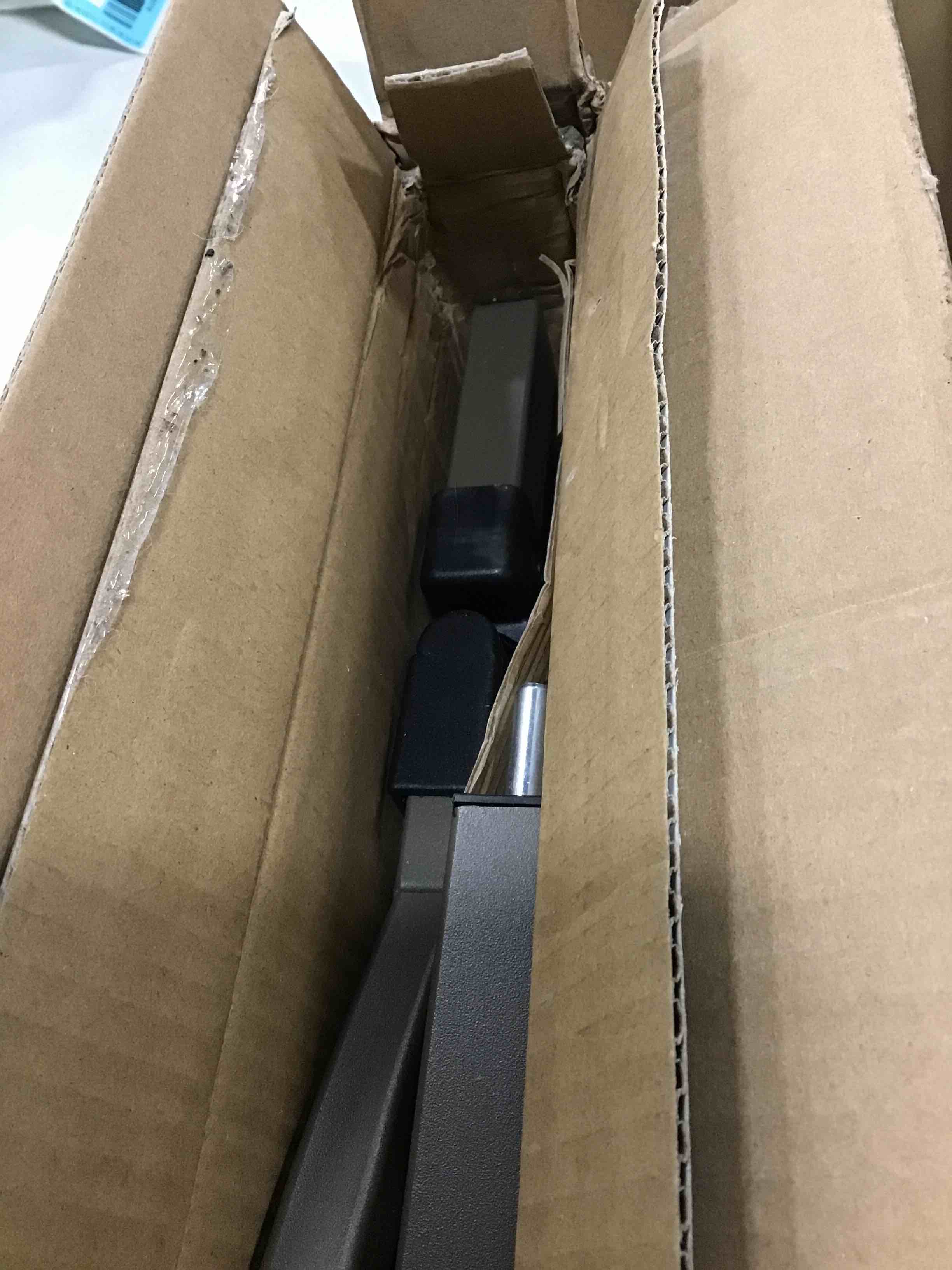 https://s3.amazonaws.com/lotting-images-prod/bidfta/BLU5863233_1704285032664.jpeg