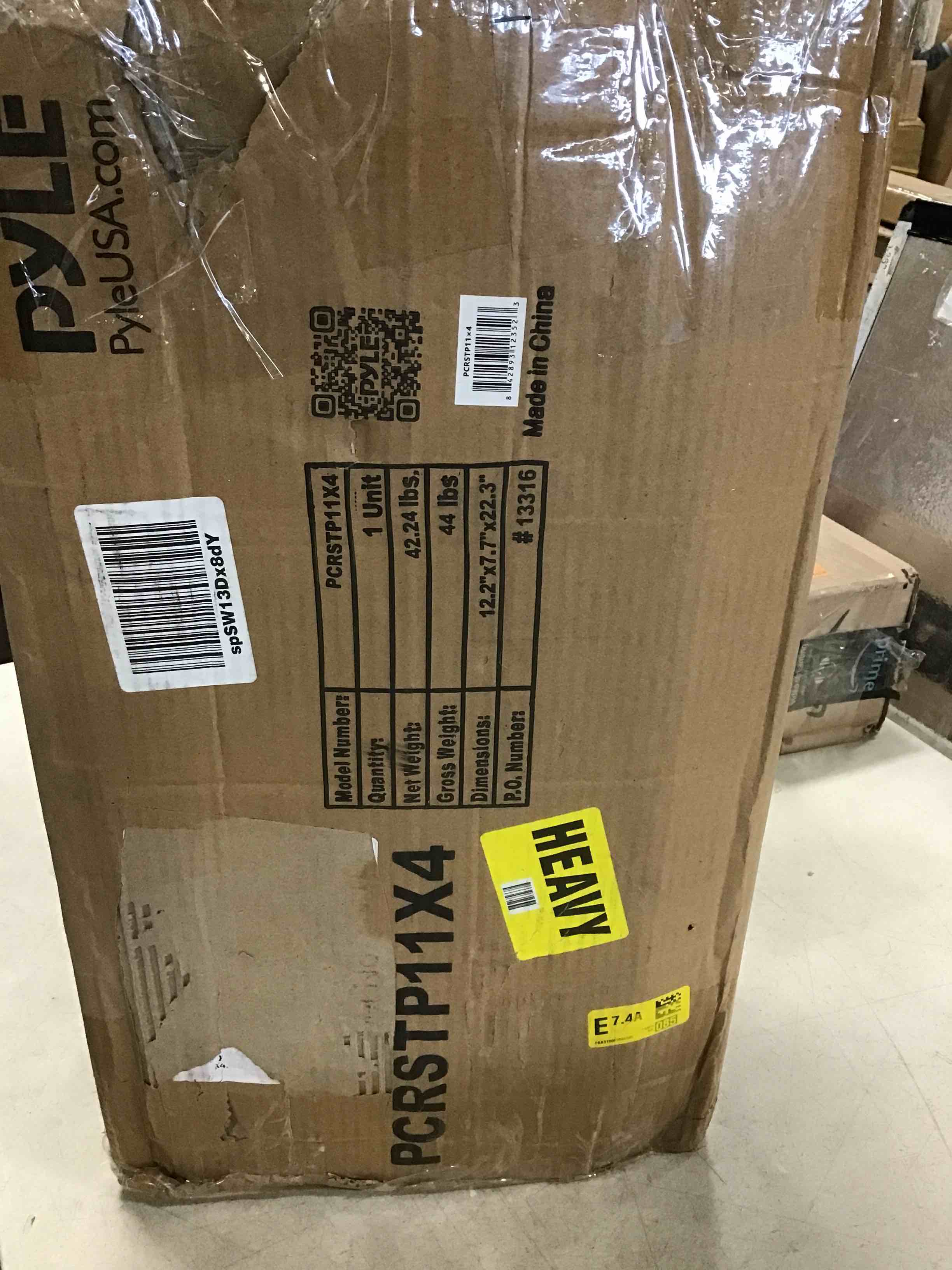 https://s3.amazonaws.com/lotting-images-prod/bidfta/BLU5863287_1704301709961.jpeg