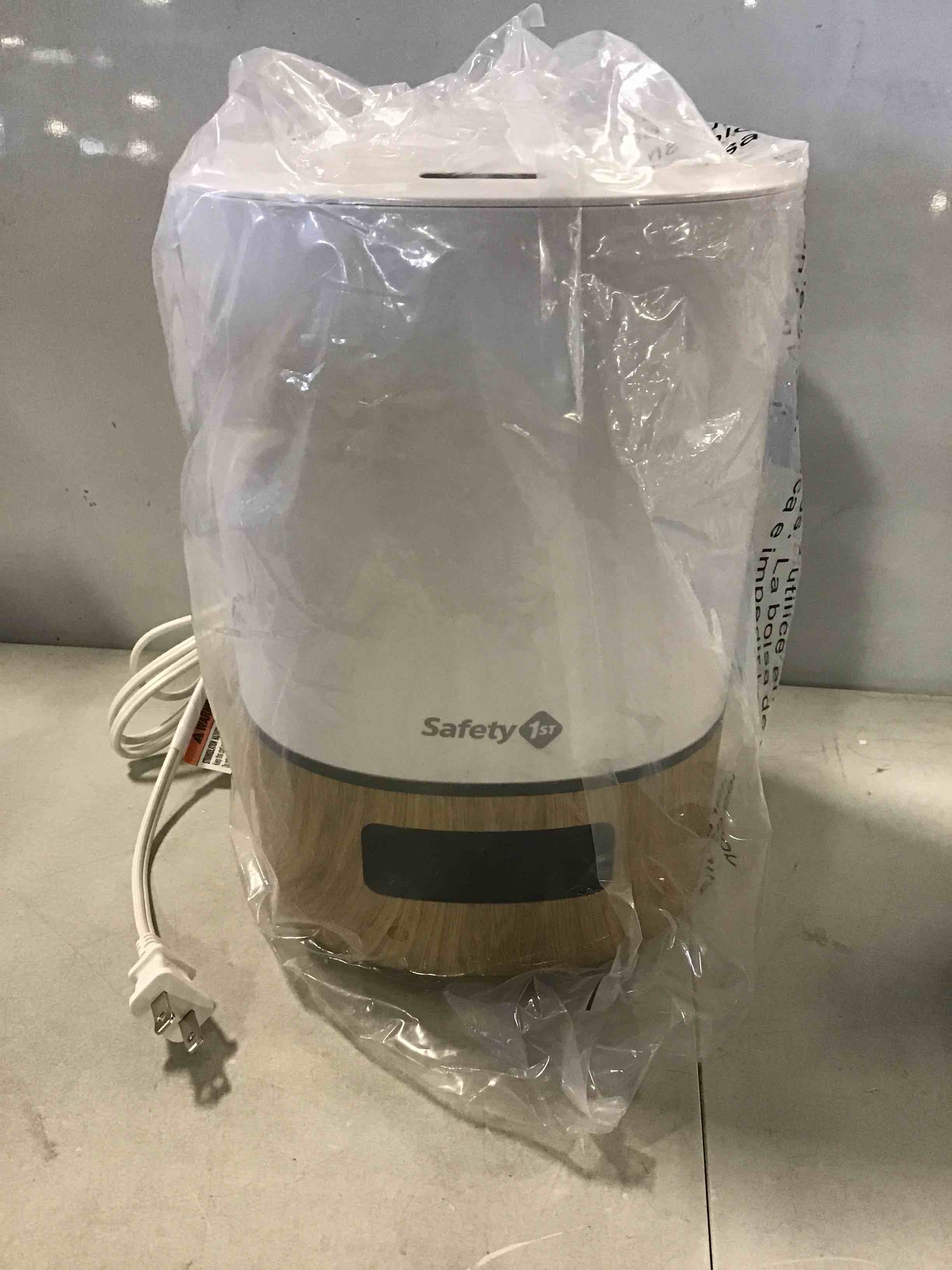 https://s3.amazonaws.com/lotting-images-prod/bidfta/BLU5863420_1704392913166.jpeg