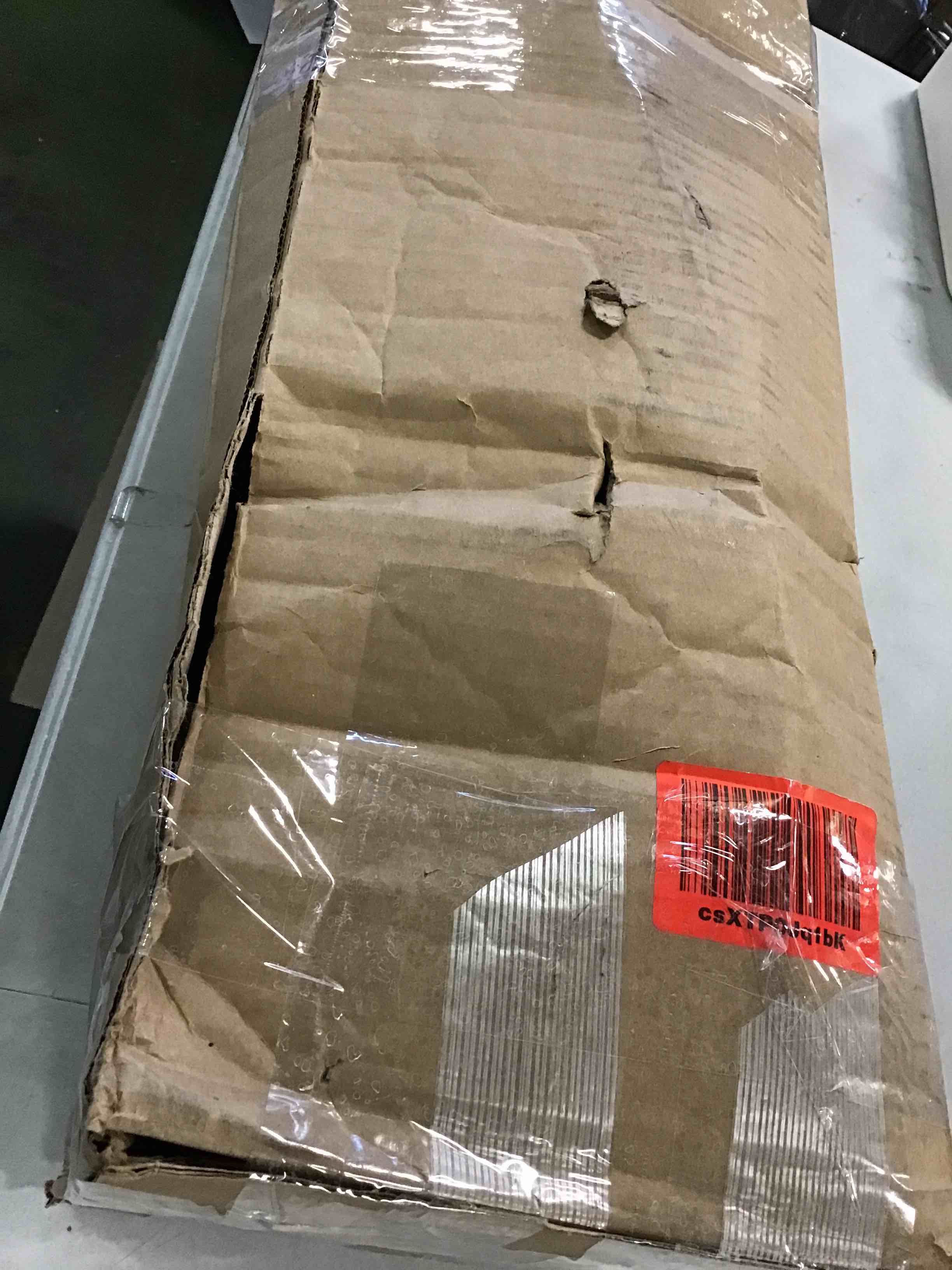 https://s3.amazonaws.com/lotting-images-prod/bidfta/BLU5863435_1704398406760.jpeg