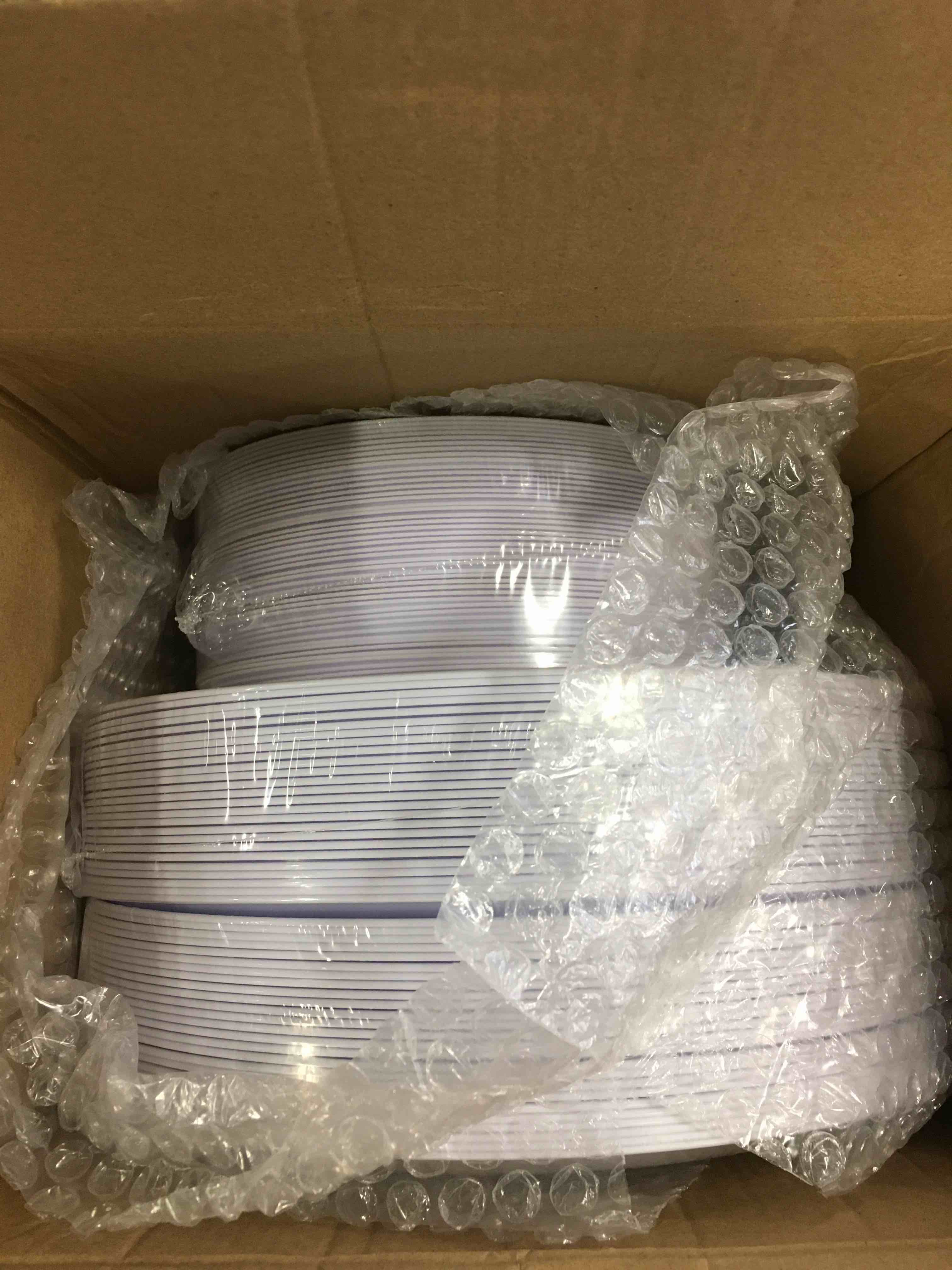 https://s3.amazonaws.com/lotting-images-prod/bidfta/BLU5863788_1704747122174.jpeg