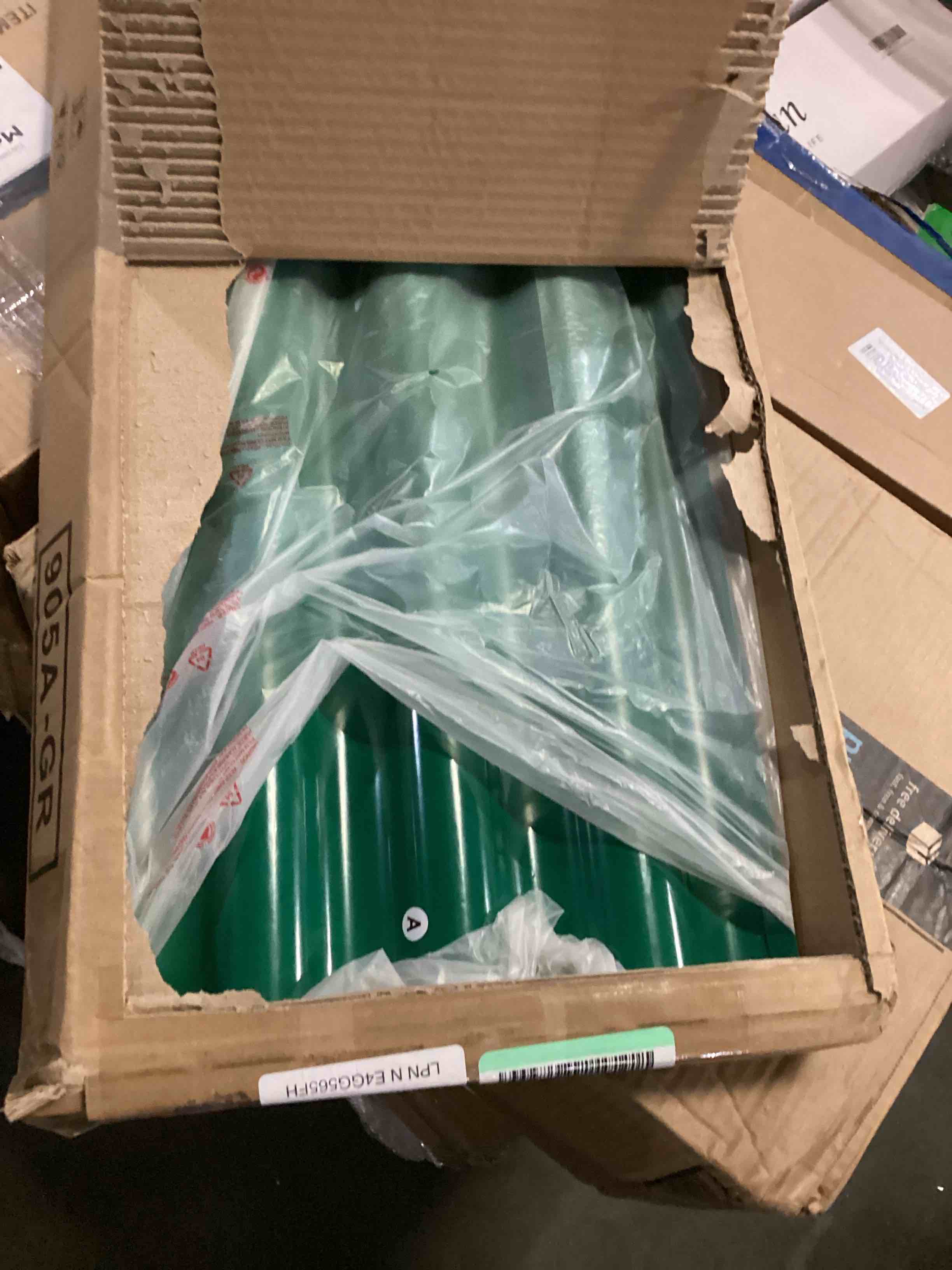 https://s3.amazonaws.com/lotting-images-prod/bidfta/BLU5864171_1723465160262.jpeg