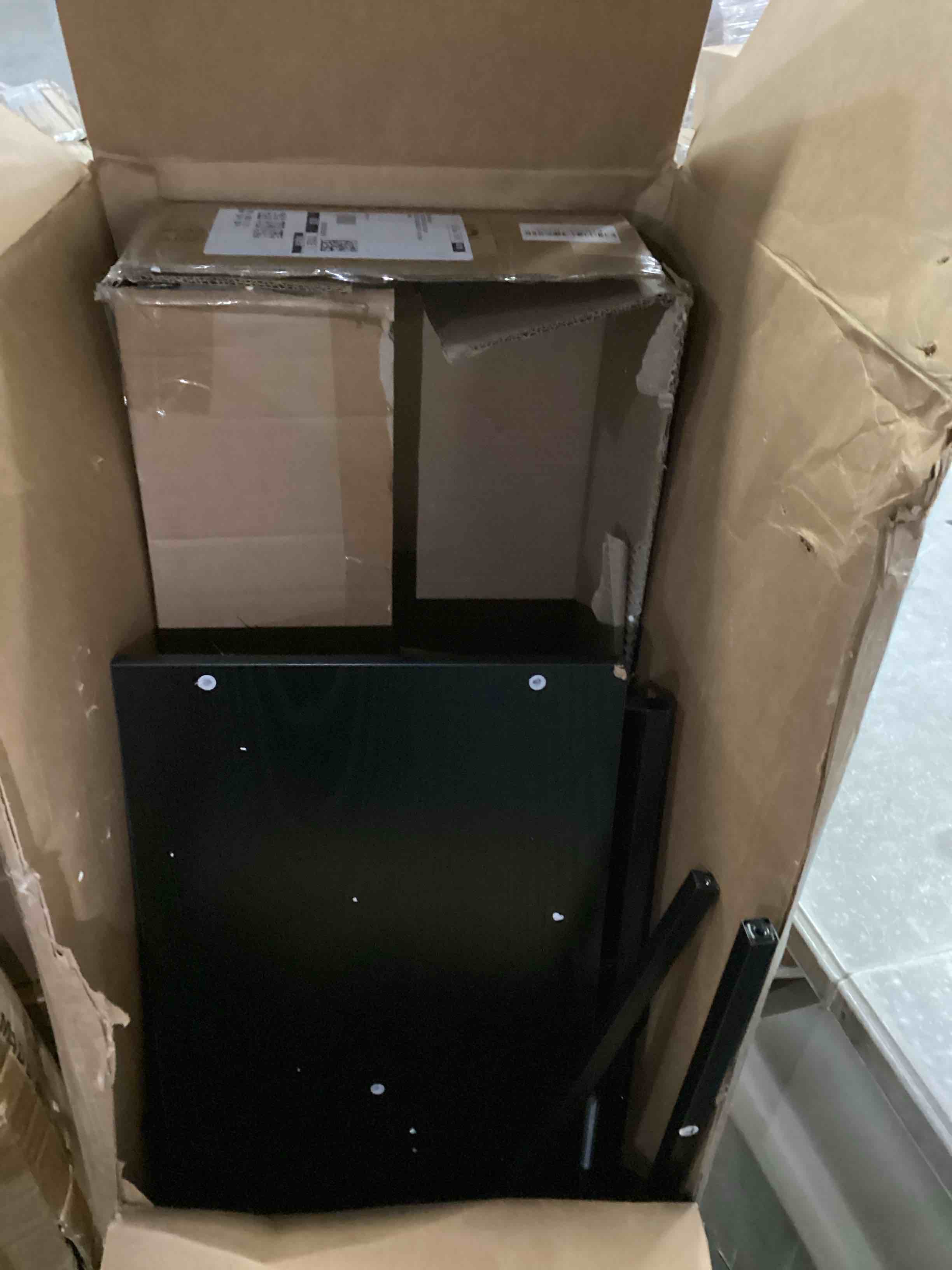 https://s3.amazonaws.com/lotting-images-prod/bidfta/BLU5864304_1723487992225.jpeg