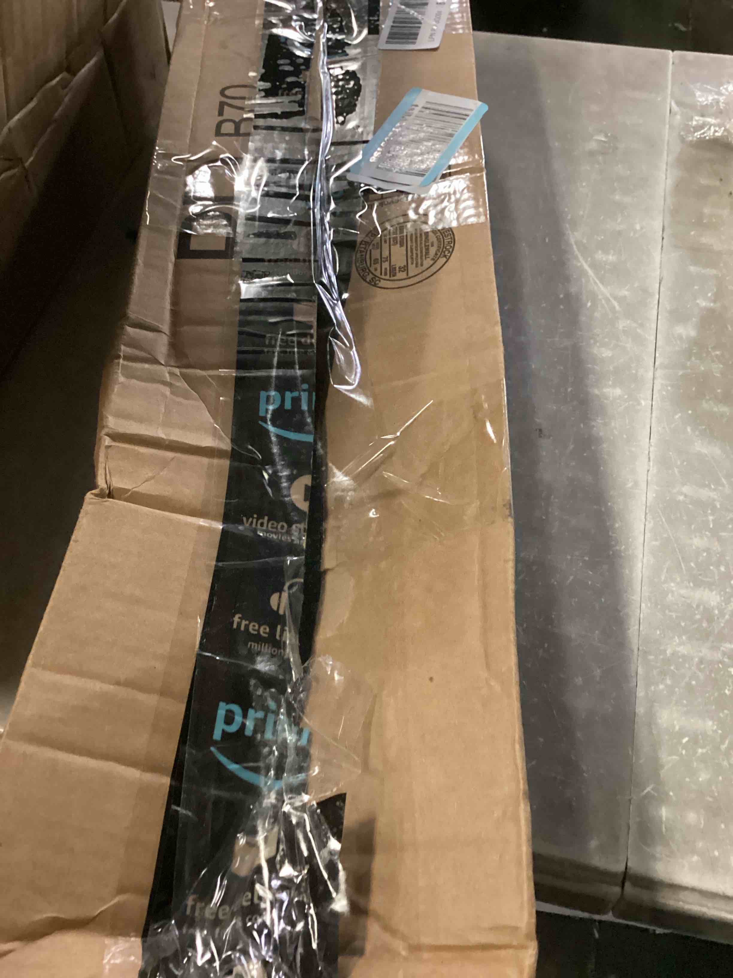 https://s3.amazonaws.com/lotting-images-prod/bidfta/BLU5864449_1723571421717.jpeg