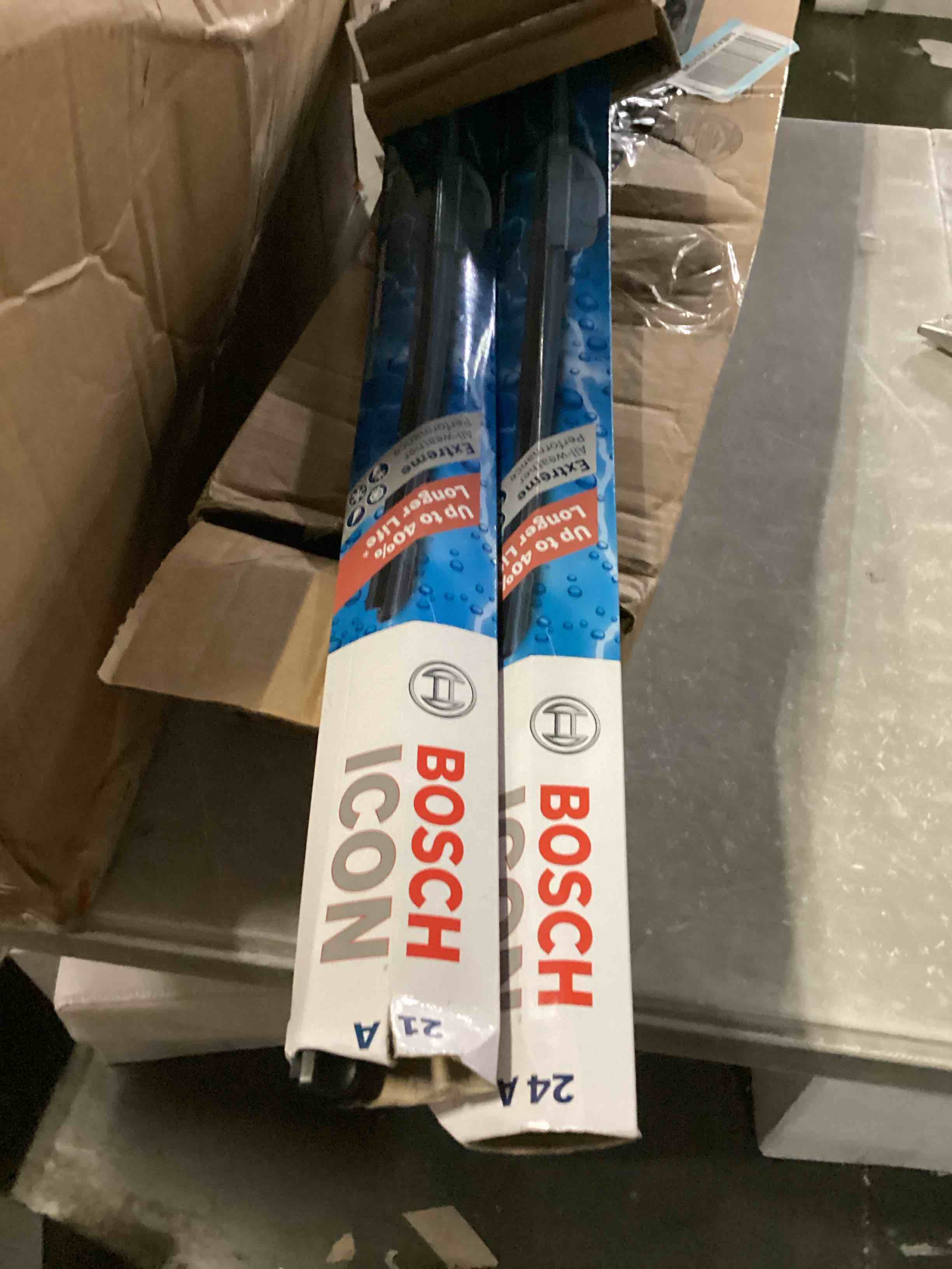 https://s3.amazonaws.com/lotting-images-prod/bidfta/BLU5864449_1723571462324.jpeg