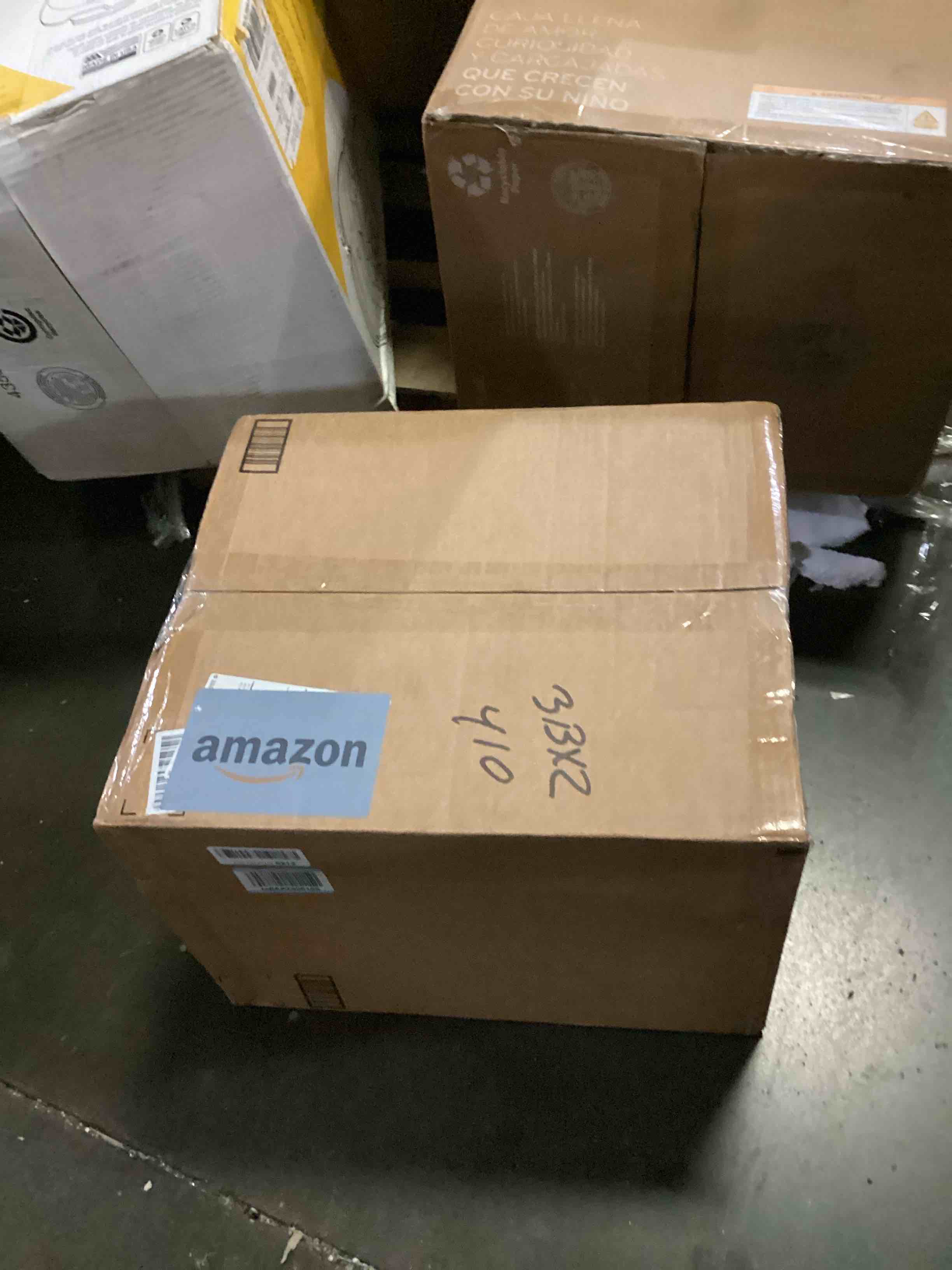 https://s3.amazonaws.com/lotting-images-prod/bidfta/BLU5864564_1723648198596.jpeg