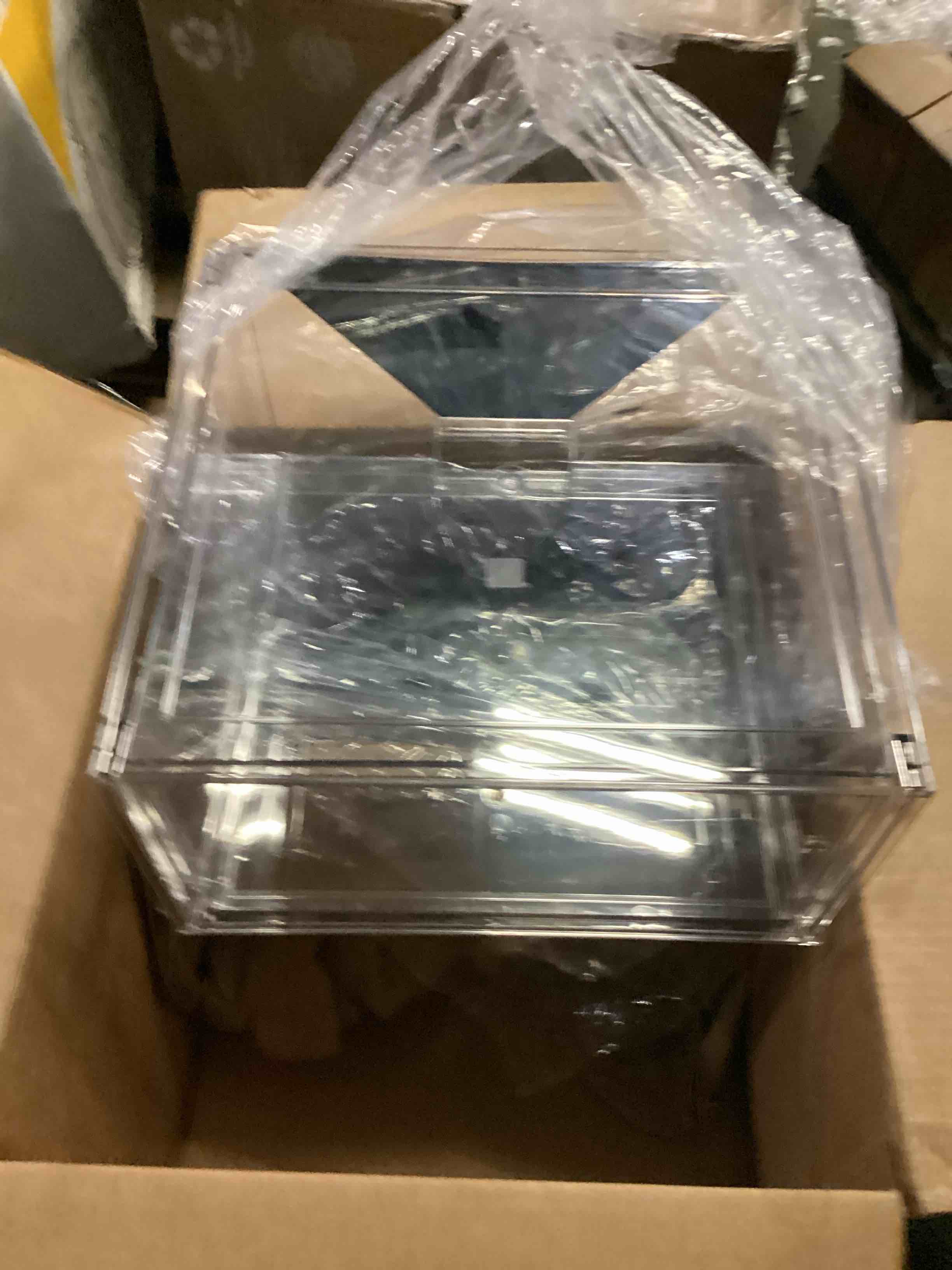 https://s3.amazonaws.com/lotting-images-prod/bidfta/BLU5864564_1723648230386.jpeg