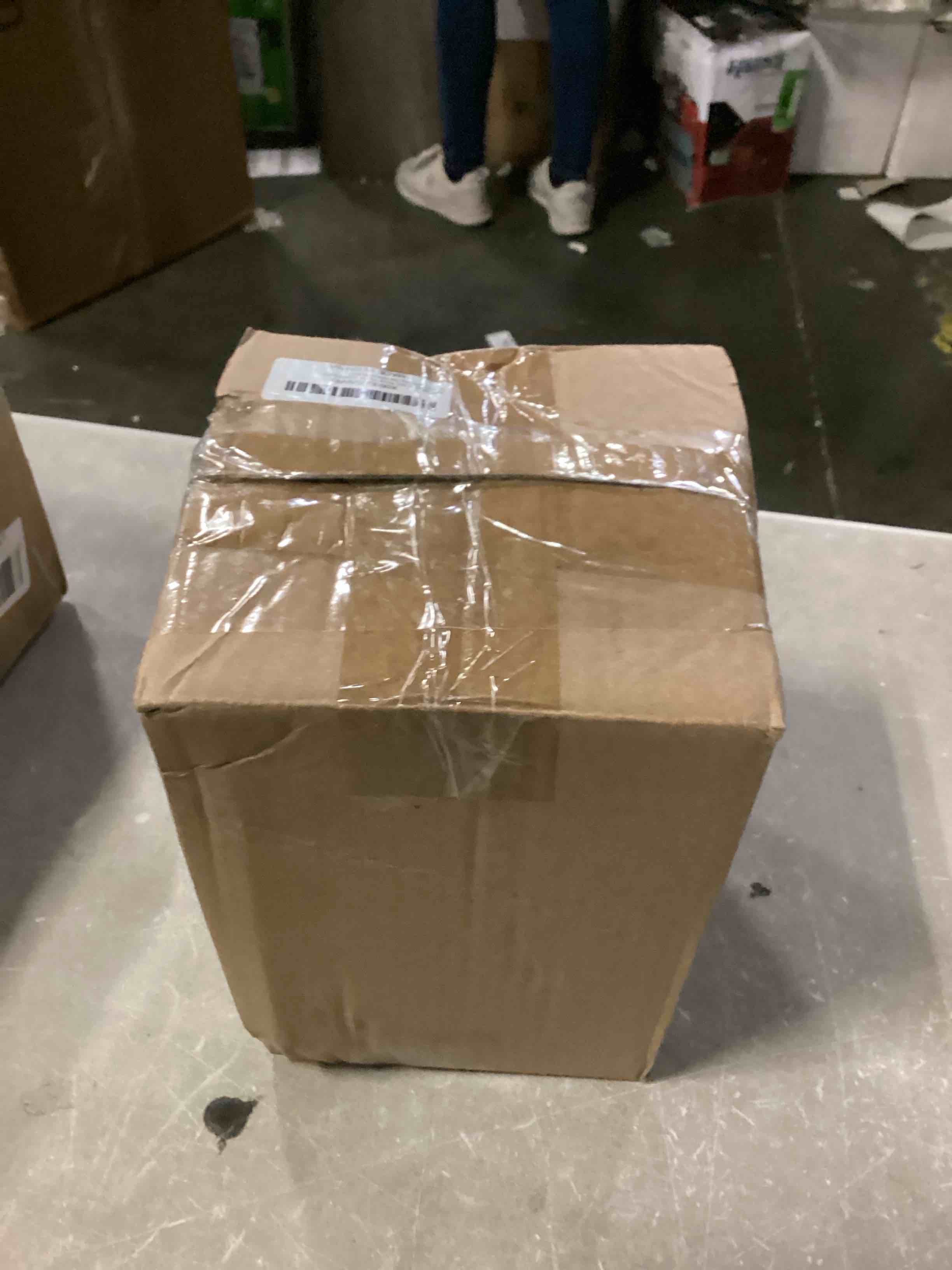 https://s3.amazonaws.com/lotting-images-prod/bidfta/BLU5864715_1723729645692.jpeg