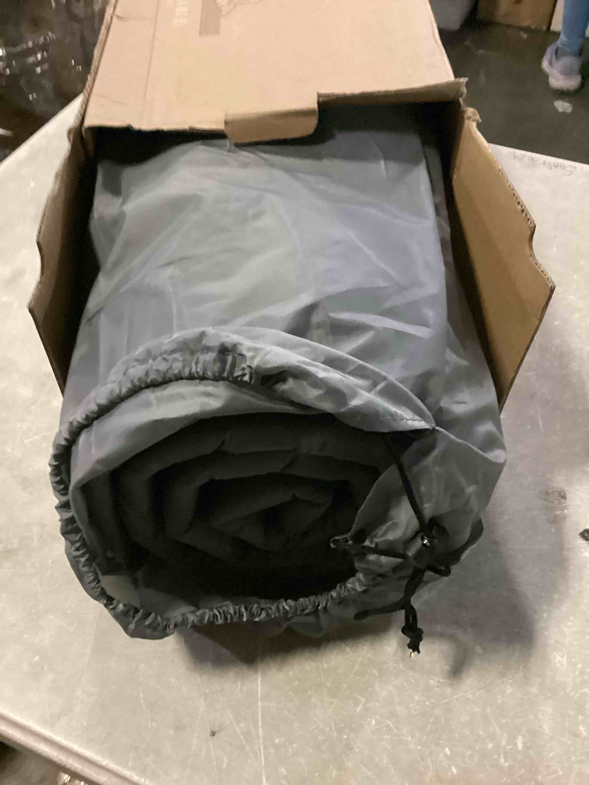 https://s3.amazonaws.com/lotting-images-prod/bidfta/BLU5864968_1724152633104.jpeg