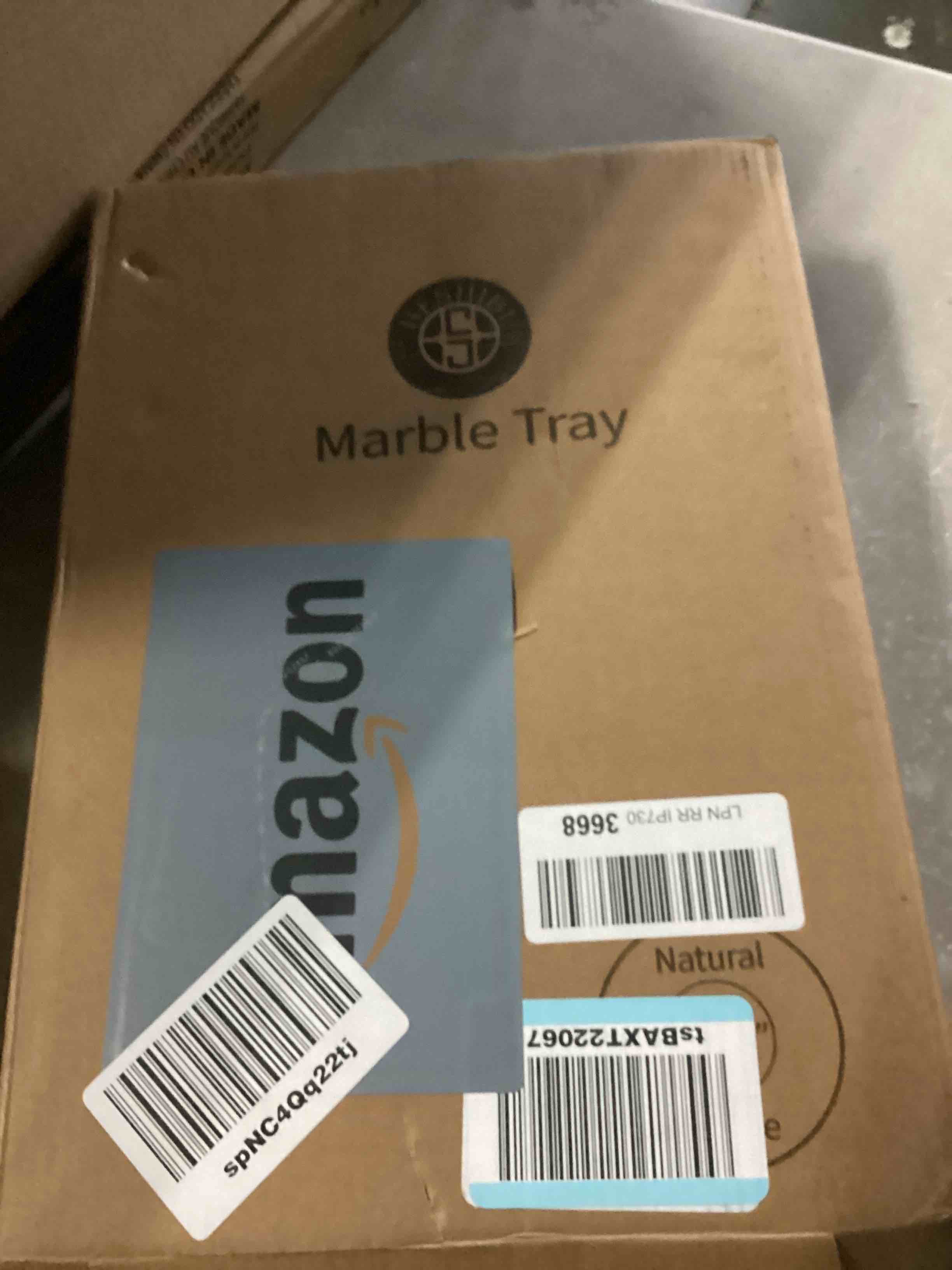 https://s3.amazonaws.com/lotting-images-prod/bidfta/BLU5865614_1720699718284.jpeg