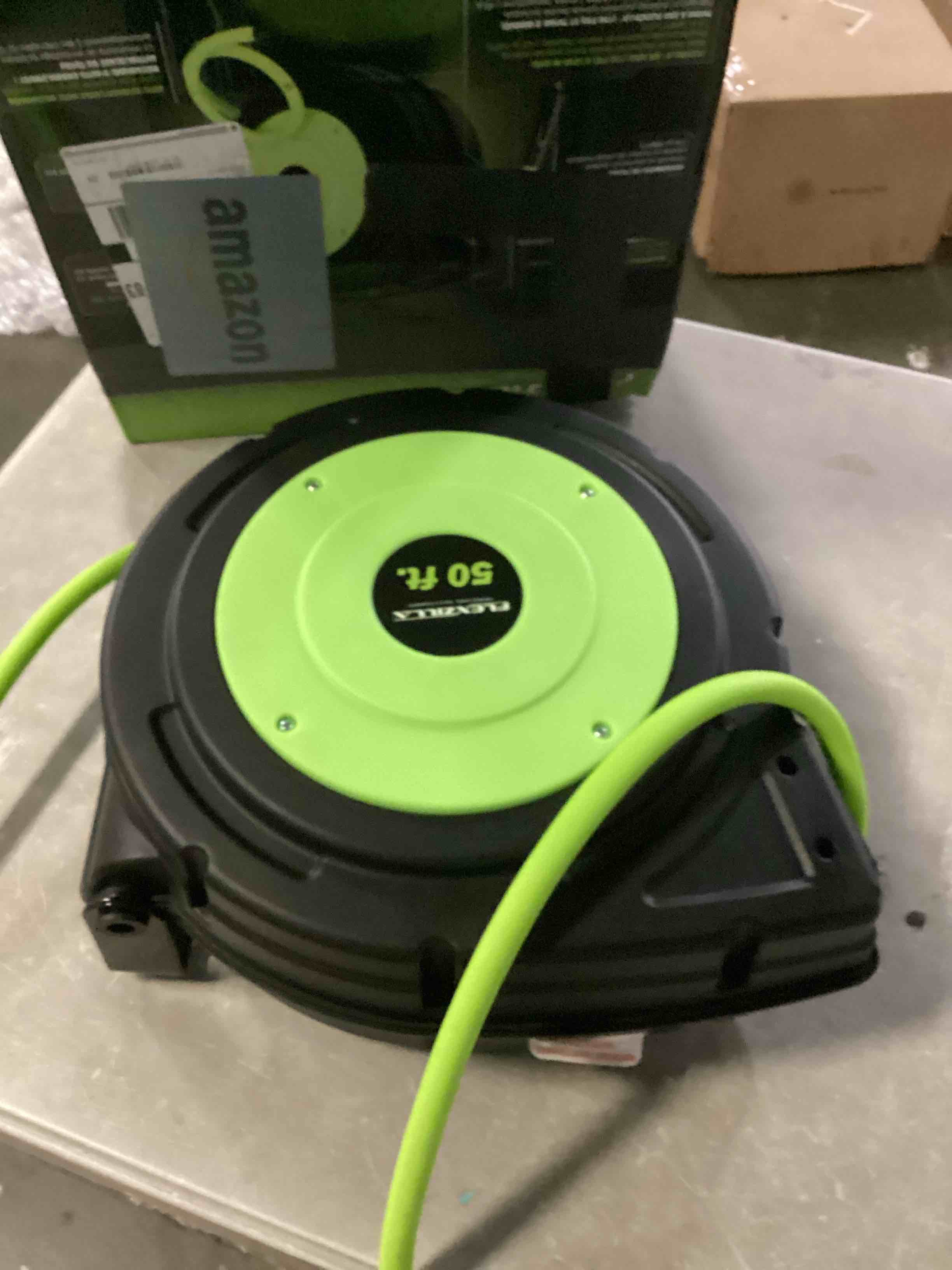 https://s3.amazonaws.com/lotting-images-prod/bidfta/BLU5865755_1720723872497.jpeg