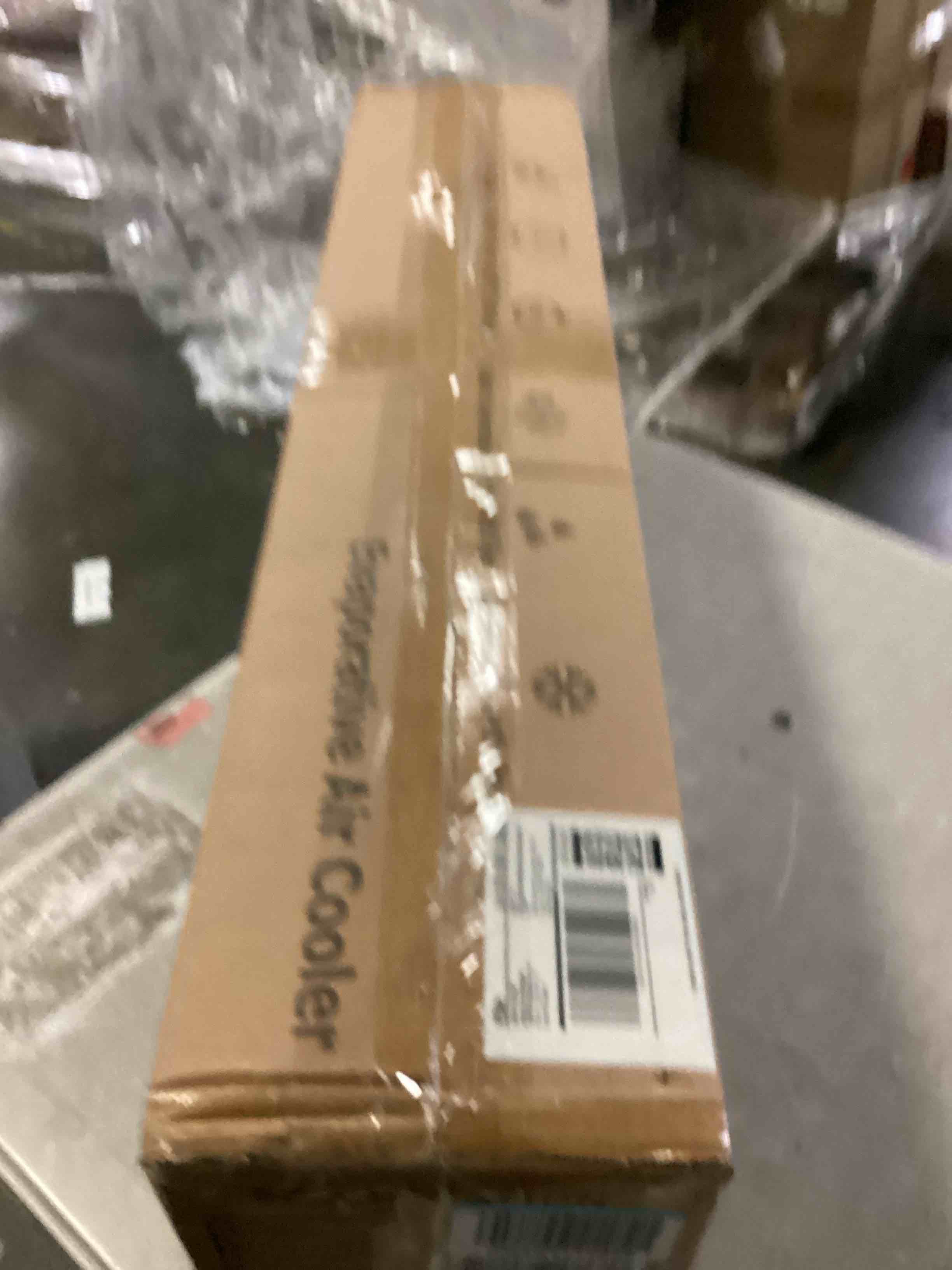 https://s3.amazonaws.com/lotting-images-prod/bidfta/BLU5865766_1720725462035.jpeg