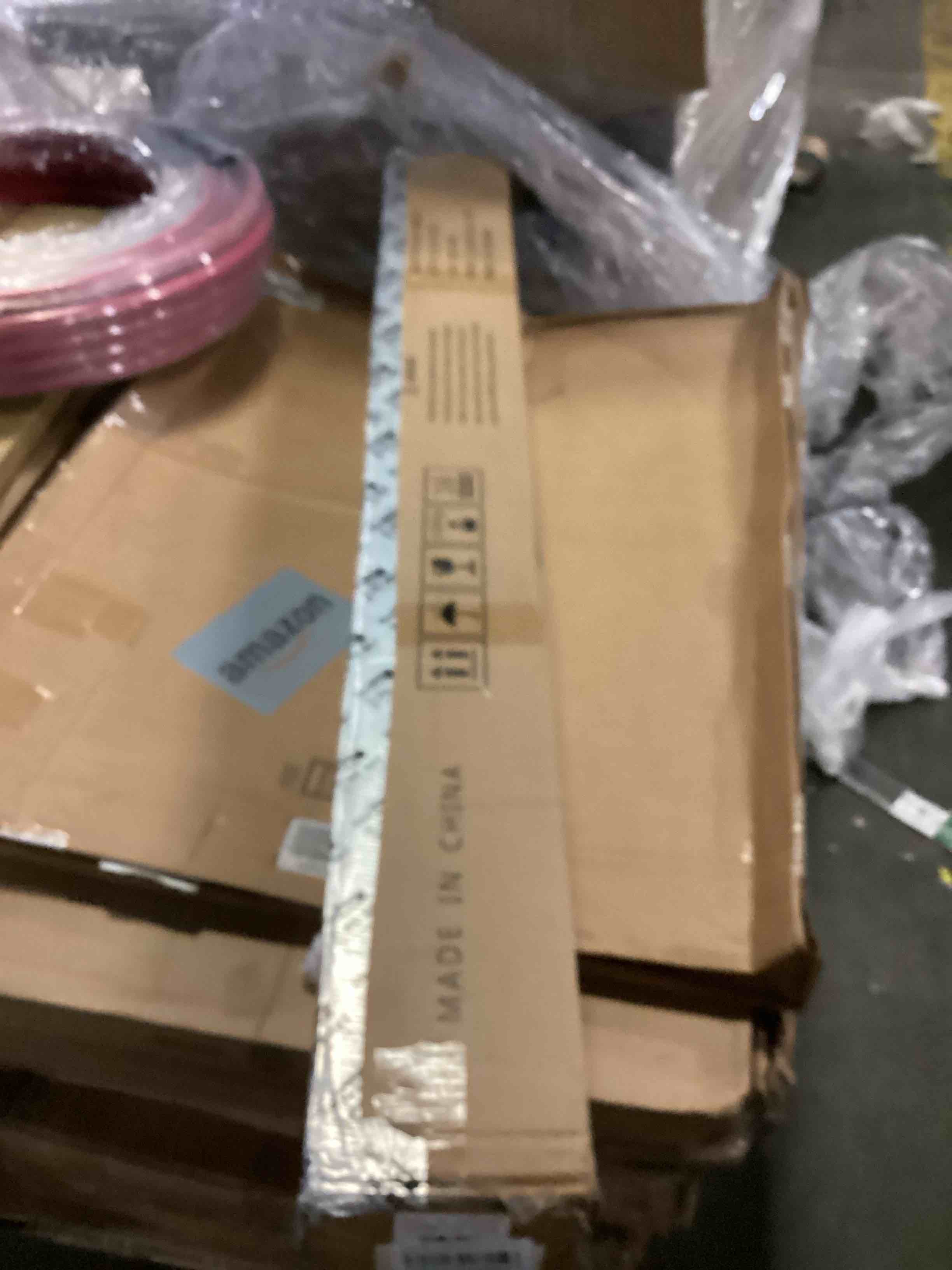 https://s3.amazonaws.com/lotting-images-prod/bidfta/BLU5866181_1721240987300.jpeg