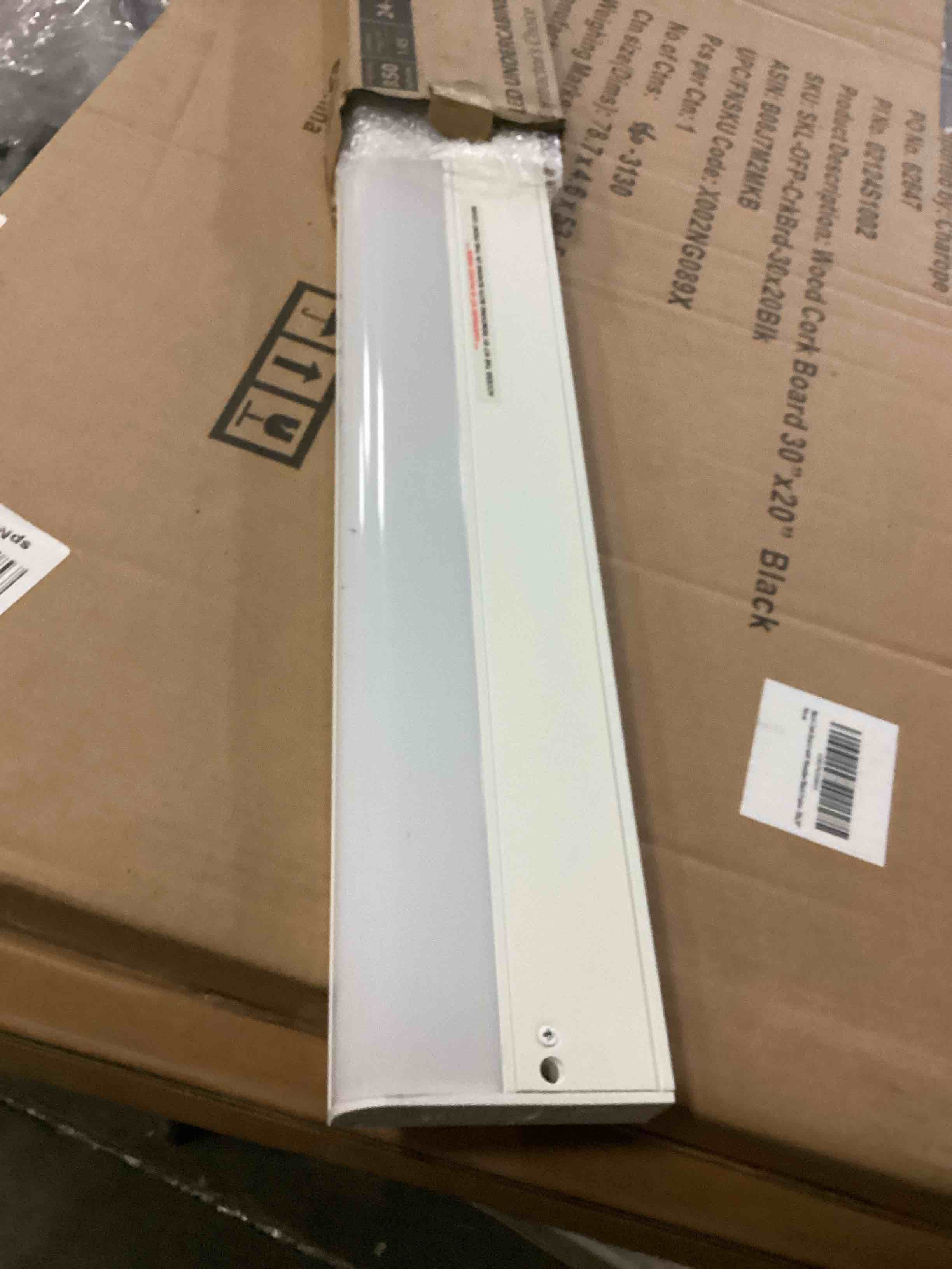 https://s3.amazonaws.com/lotting-images-prod/bidfta/BLU5866343_1721321316681.jpeg