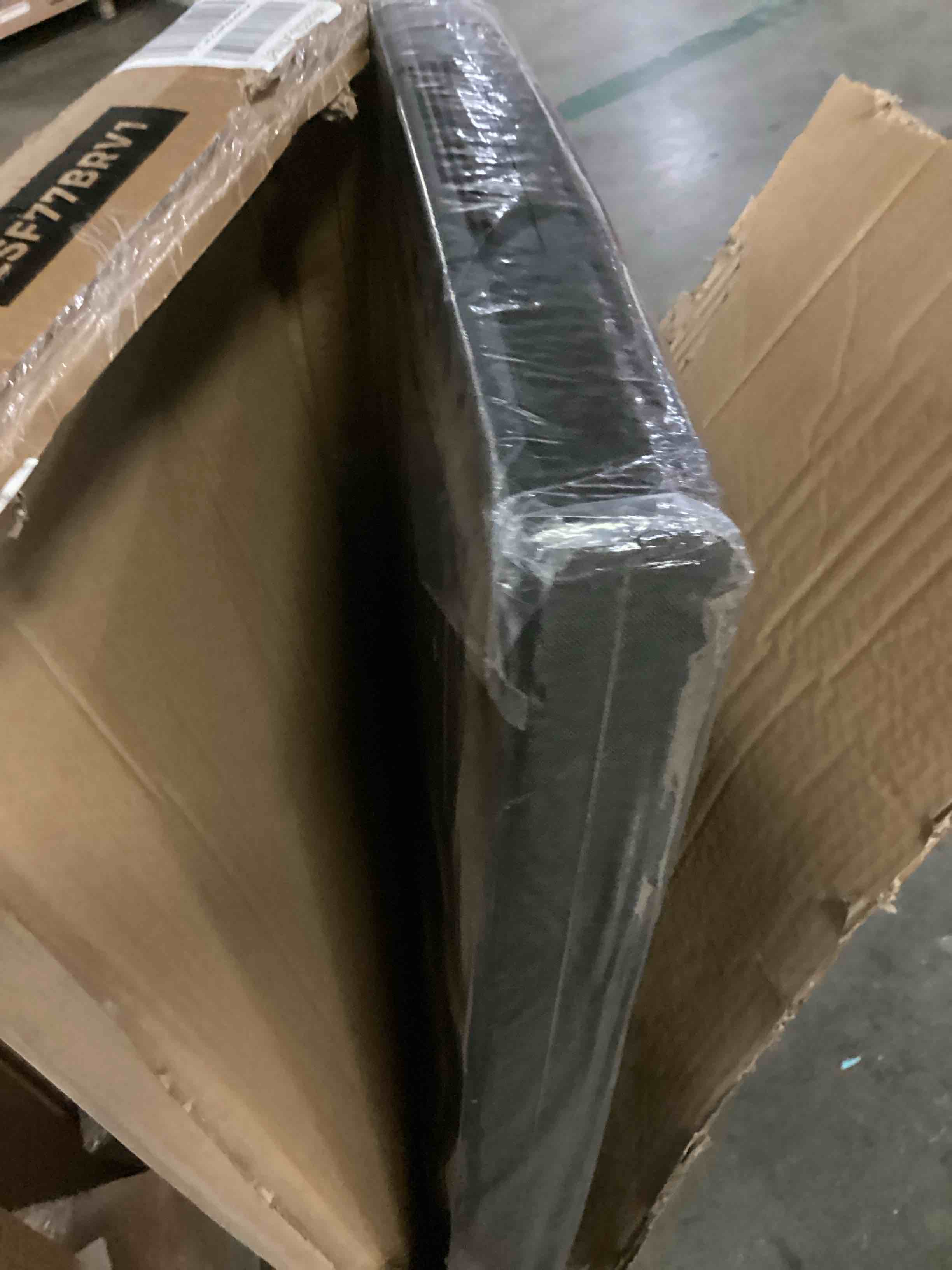 https://s3.amazonaws.com/lotting-images-prod/bidfta/BLU5866528_1721414059380.jpeg