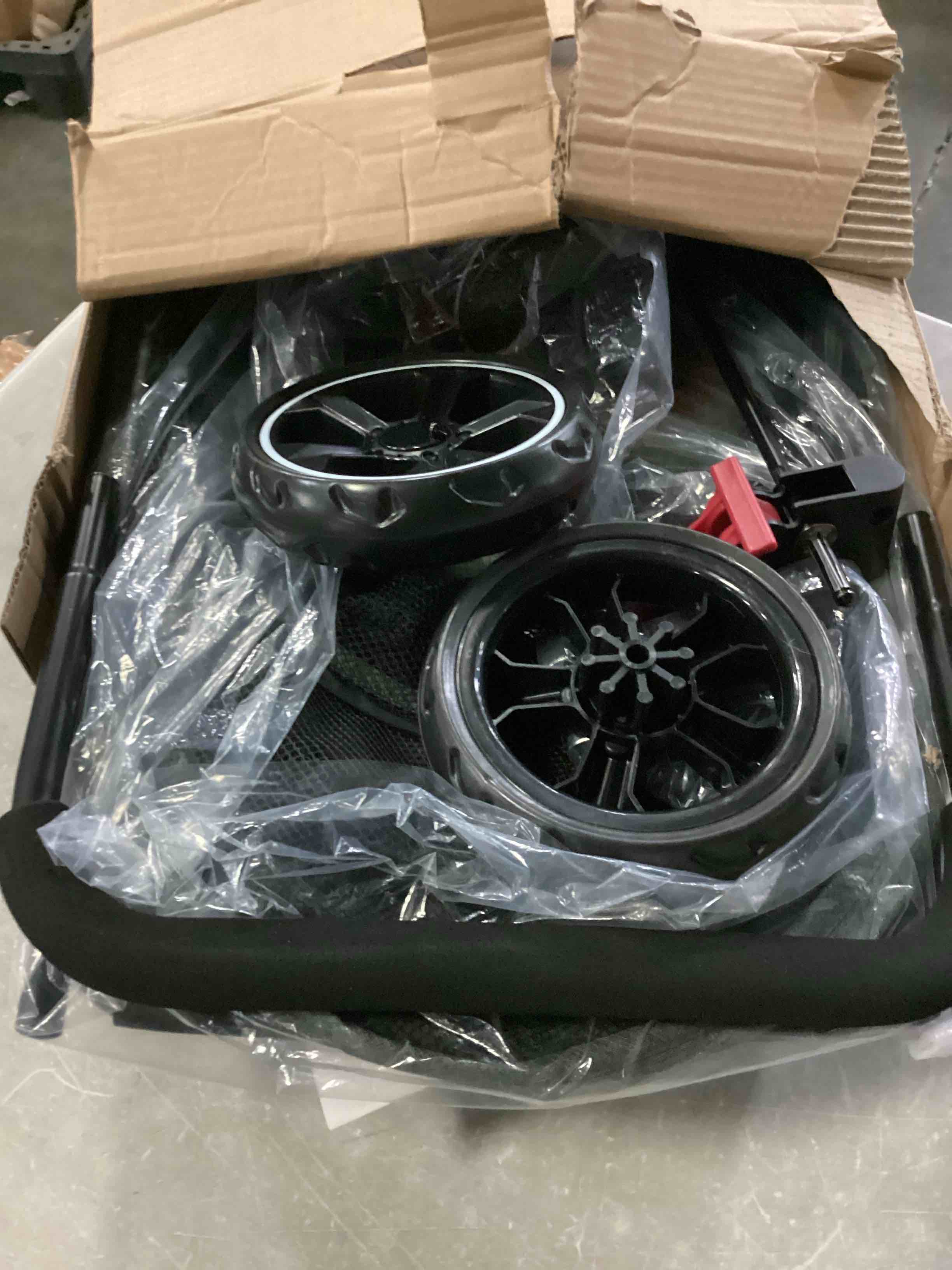 https://s3.amazonaws.com/lotting-images-prod/bidfta/BLU5866706_1721732812152.jpeg