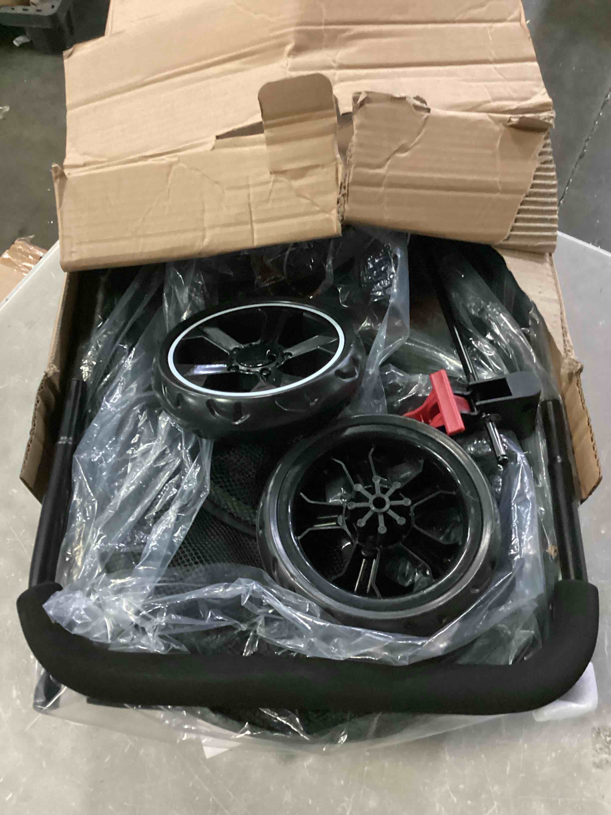 https://s3.amazonaws.com/lotting-images-prod/bidfta/BLU5866706_1721732814271.jpeg
