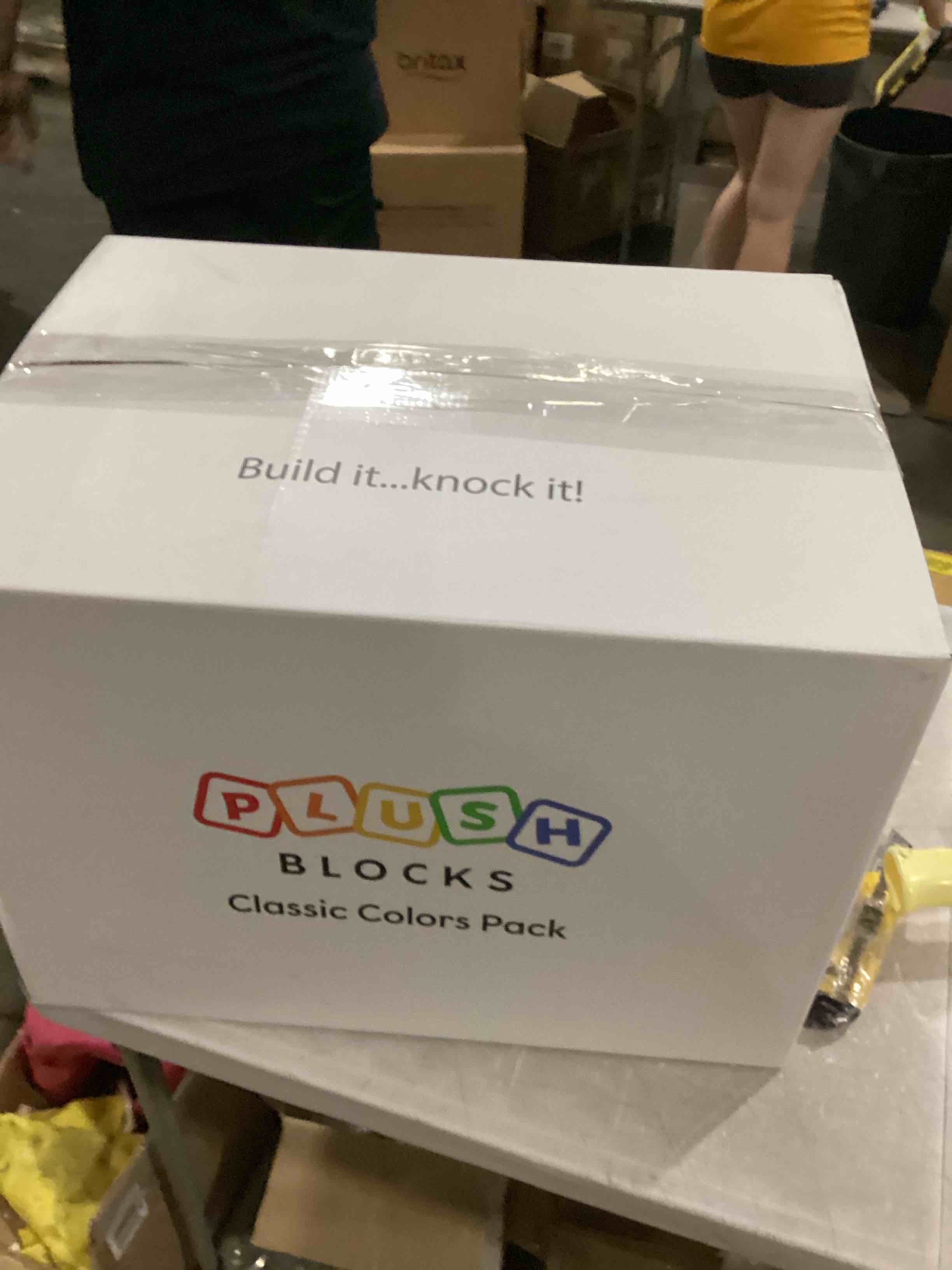 https://s3.amazonaws.com/lotting-images-prod/bidfta/BLU5866951_1721321076494.jpeg