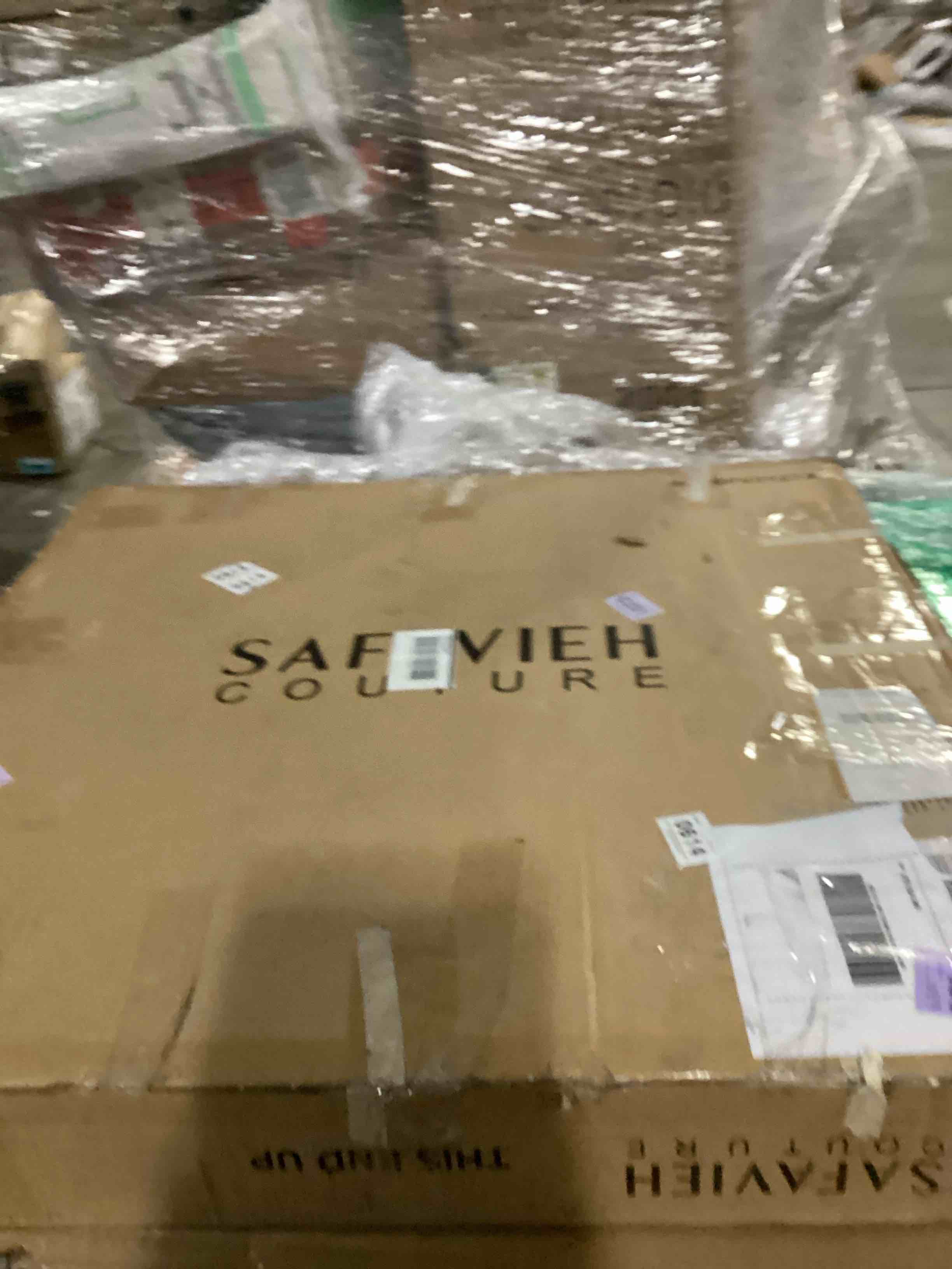 https://s3.amazonaws.com/lotting-images-prod/bidfta/BLU5867114_1721672969598.jpeg