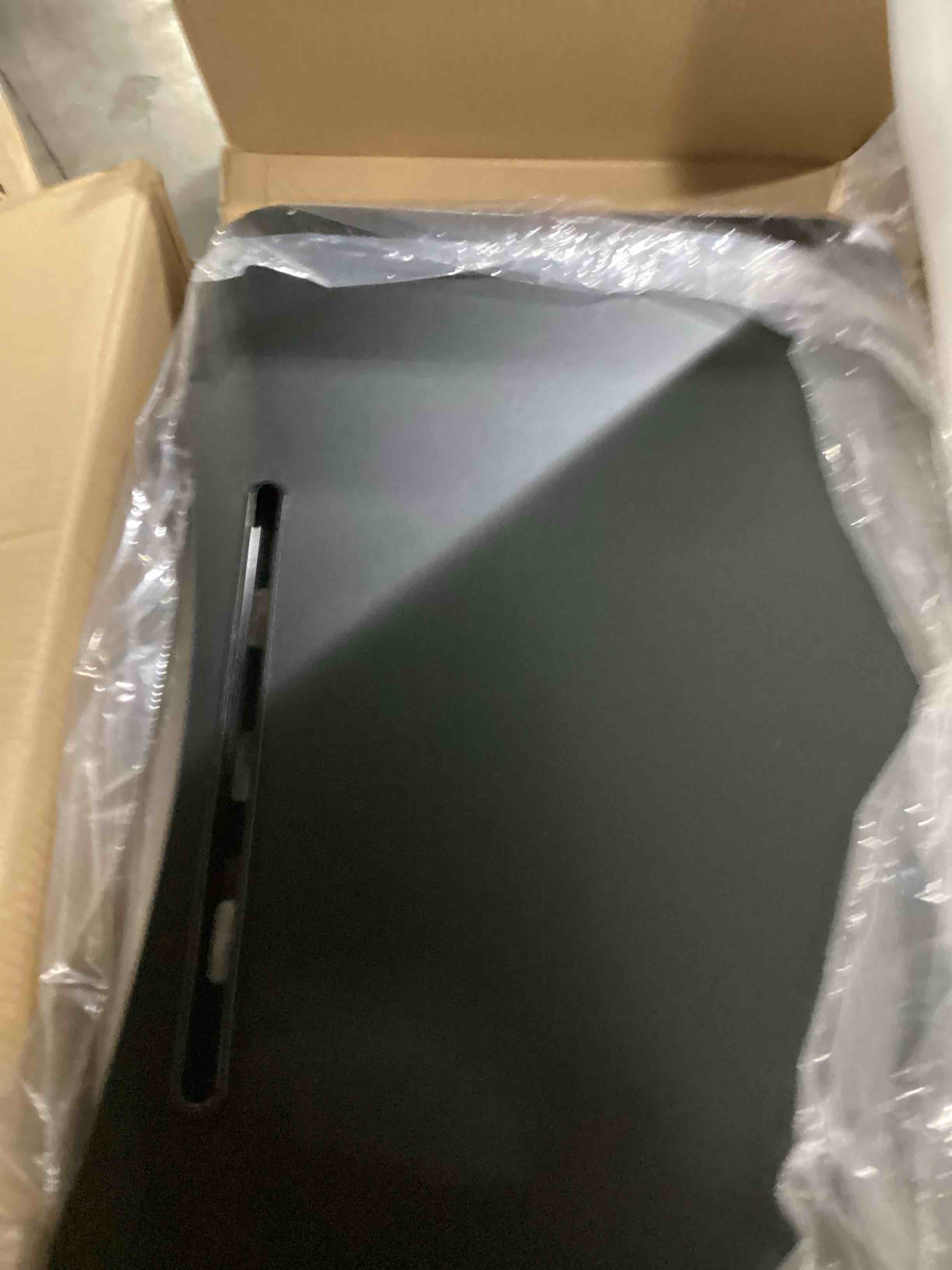 https://s3.amazonaws.com/lotting-images-prod/bidfta/BLU5867198_1721822662211.jpeg