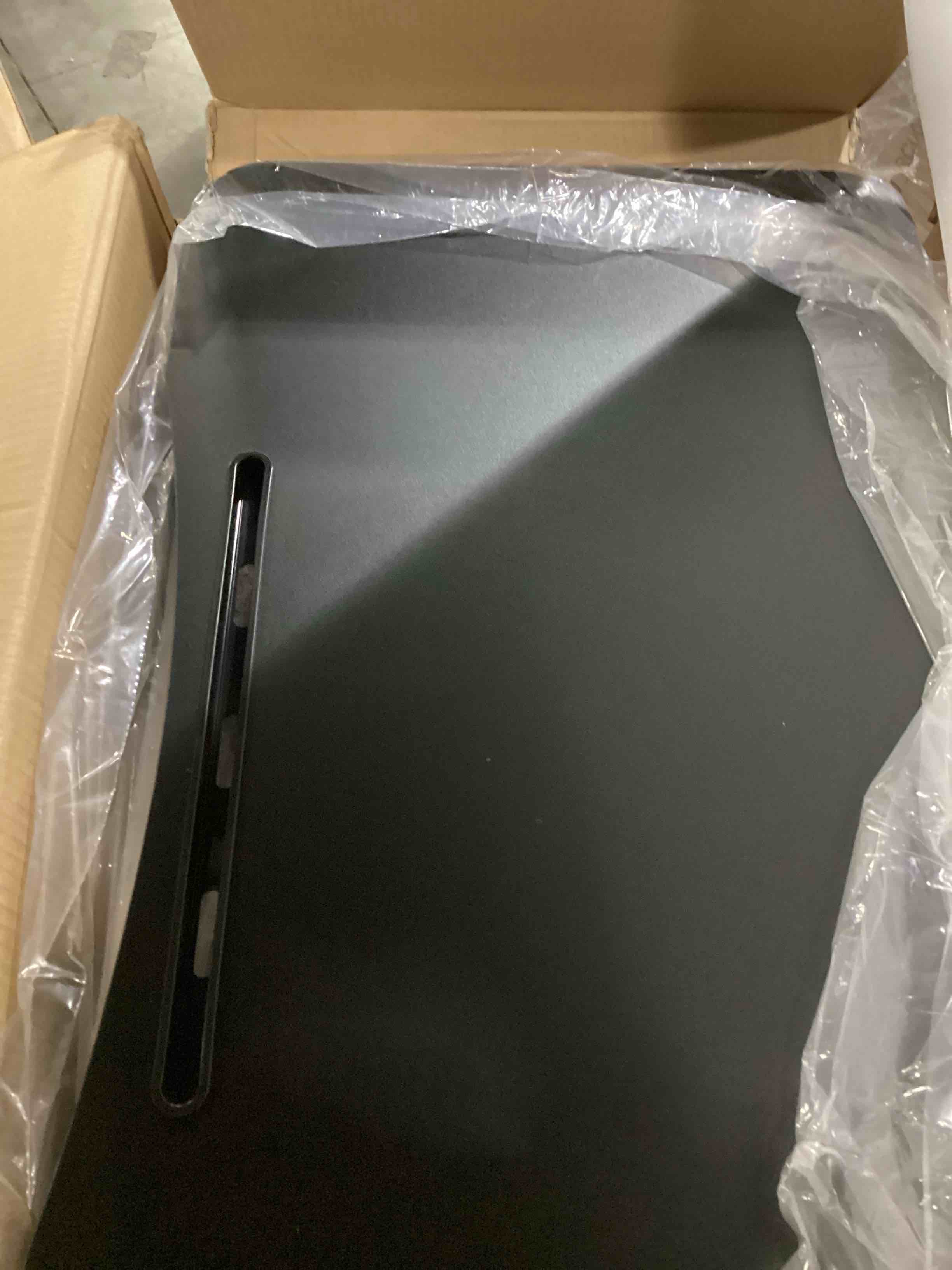 https://s3.amazonaws.com/lotting-images-prod/bidfta/BLU5867198_1721822663618.jpeg