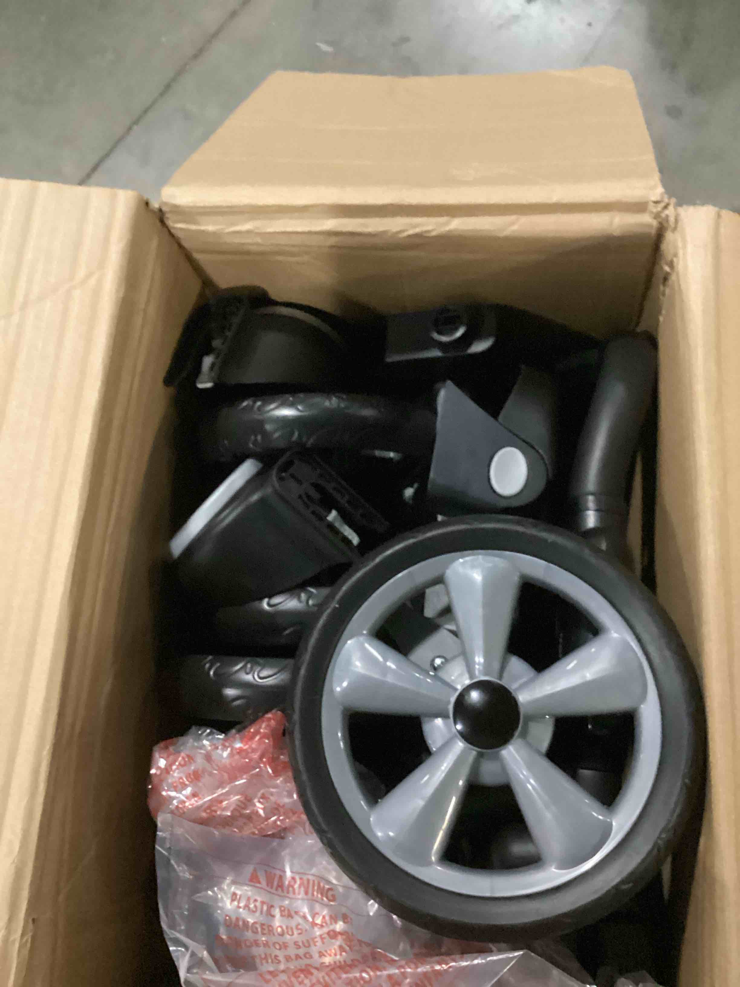 https://s3.amazonaws.com/lotting-images-prod/bidfta/BLU5867211_1721825838602.jpeg