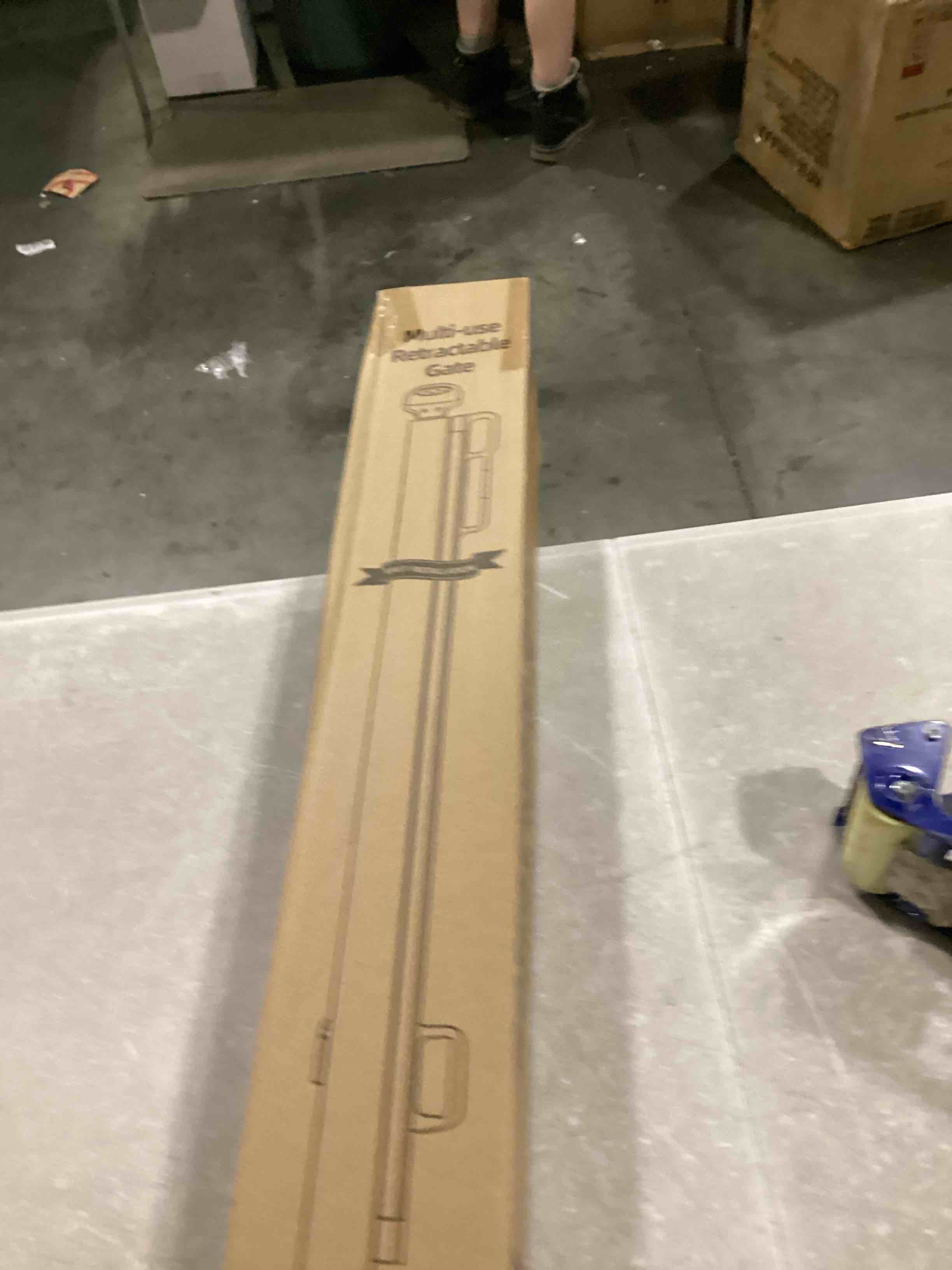 https://s3.amazonaws.com/lotting-images-prod/bidfta/BLU5867353_1722006203783.jpeg