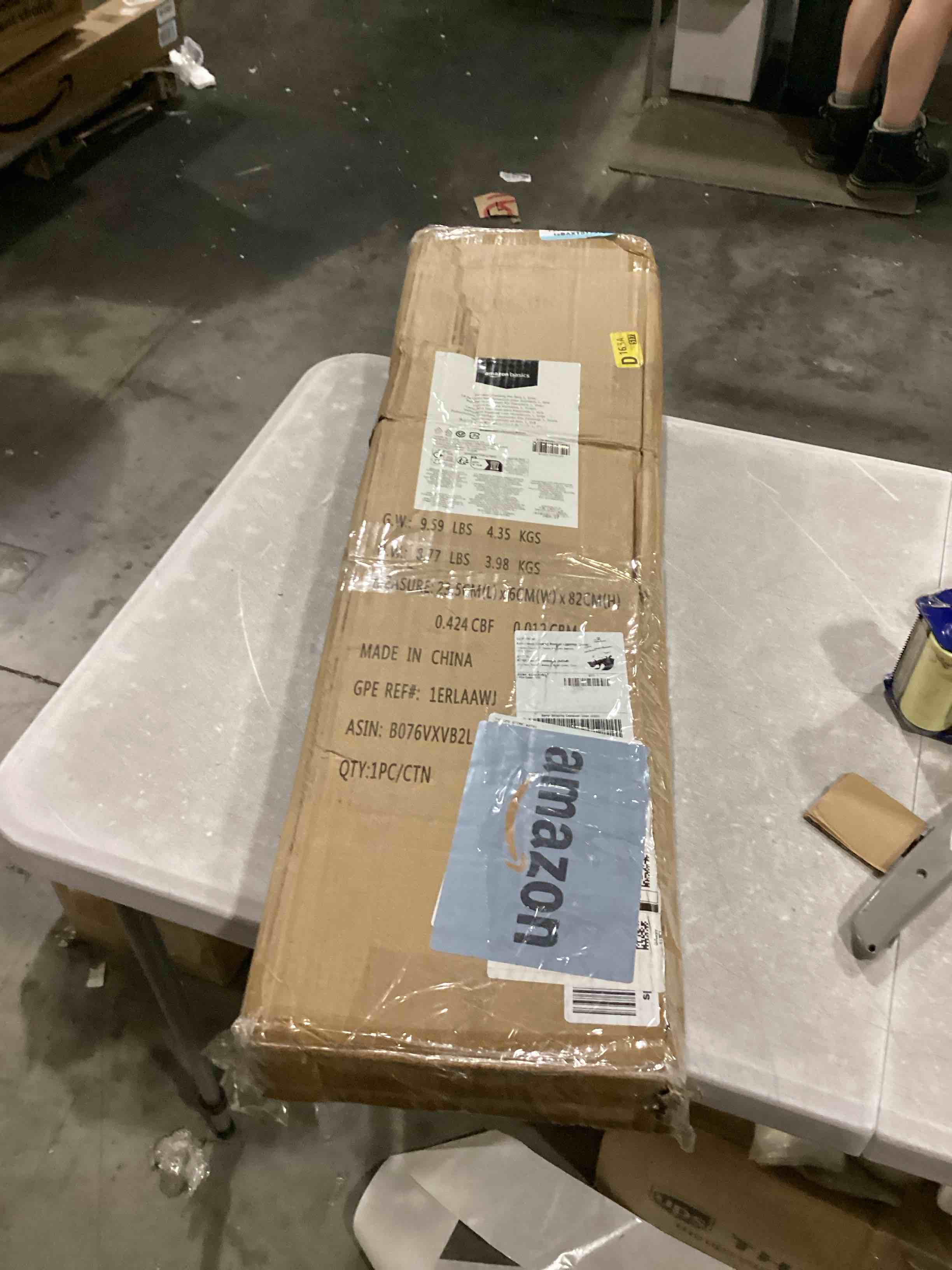 https://s3.amazonaws.com/lotting-images-prod/bidfta/BLU5867366_1722011744830.jpeg