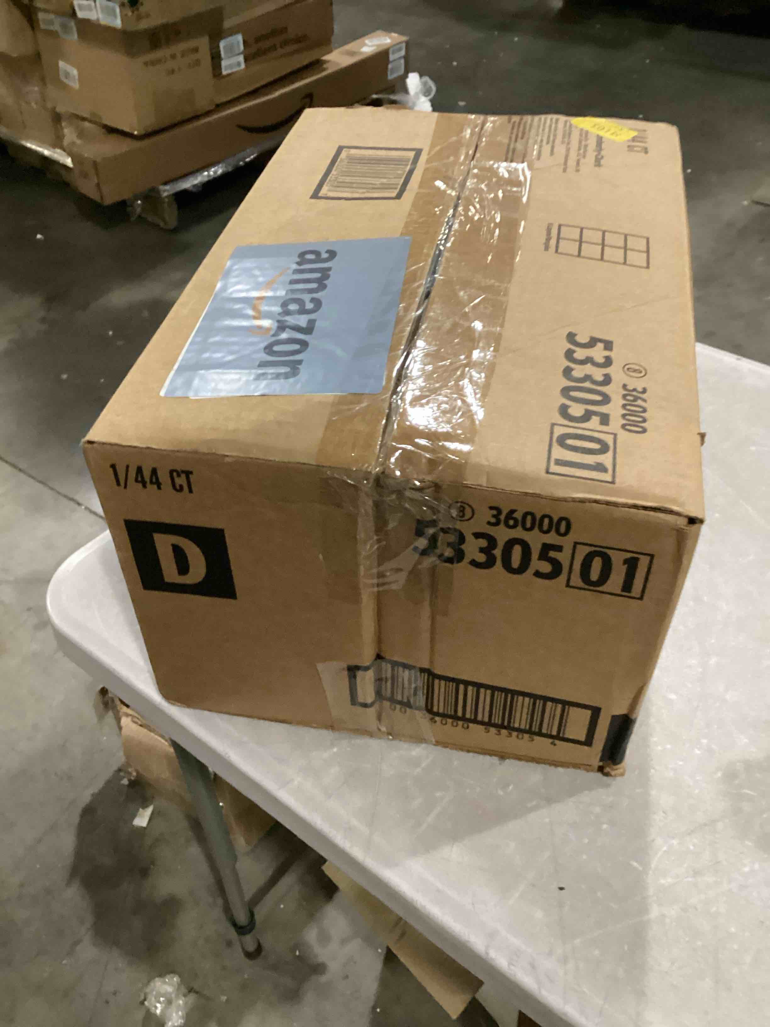https://s3.amazonaws.com/lotting-images-prod/bidfta/BLU5867370_1722012531155.jpeg