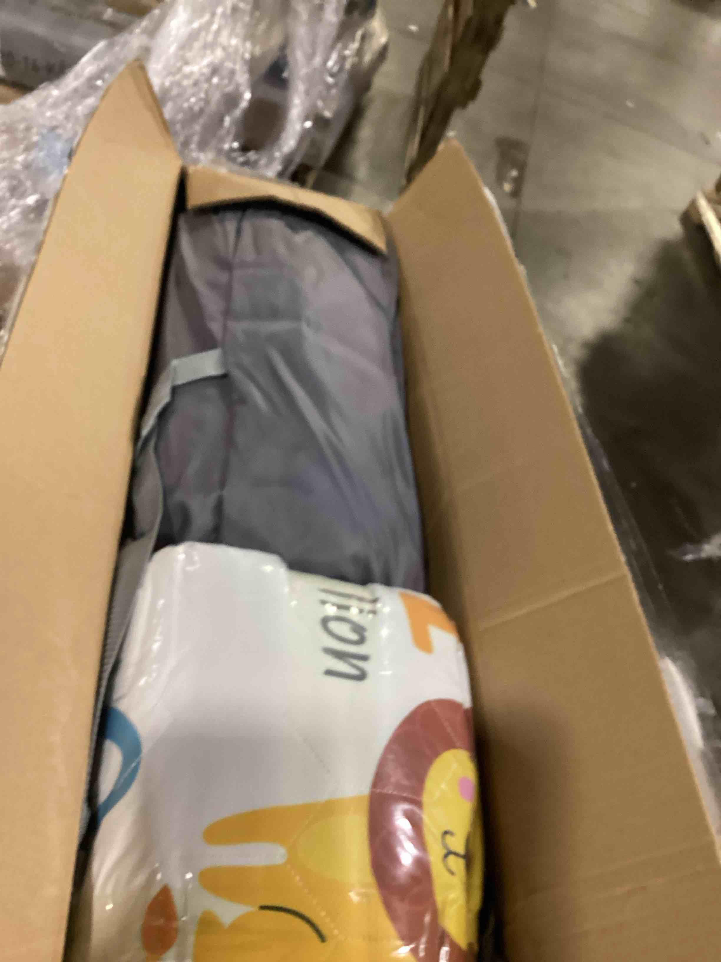 https://s3.amazonaws.com/lotting-images-prod/bidfta/BLU5867396_1722019453849.jpeg