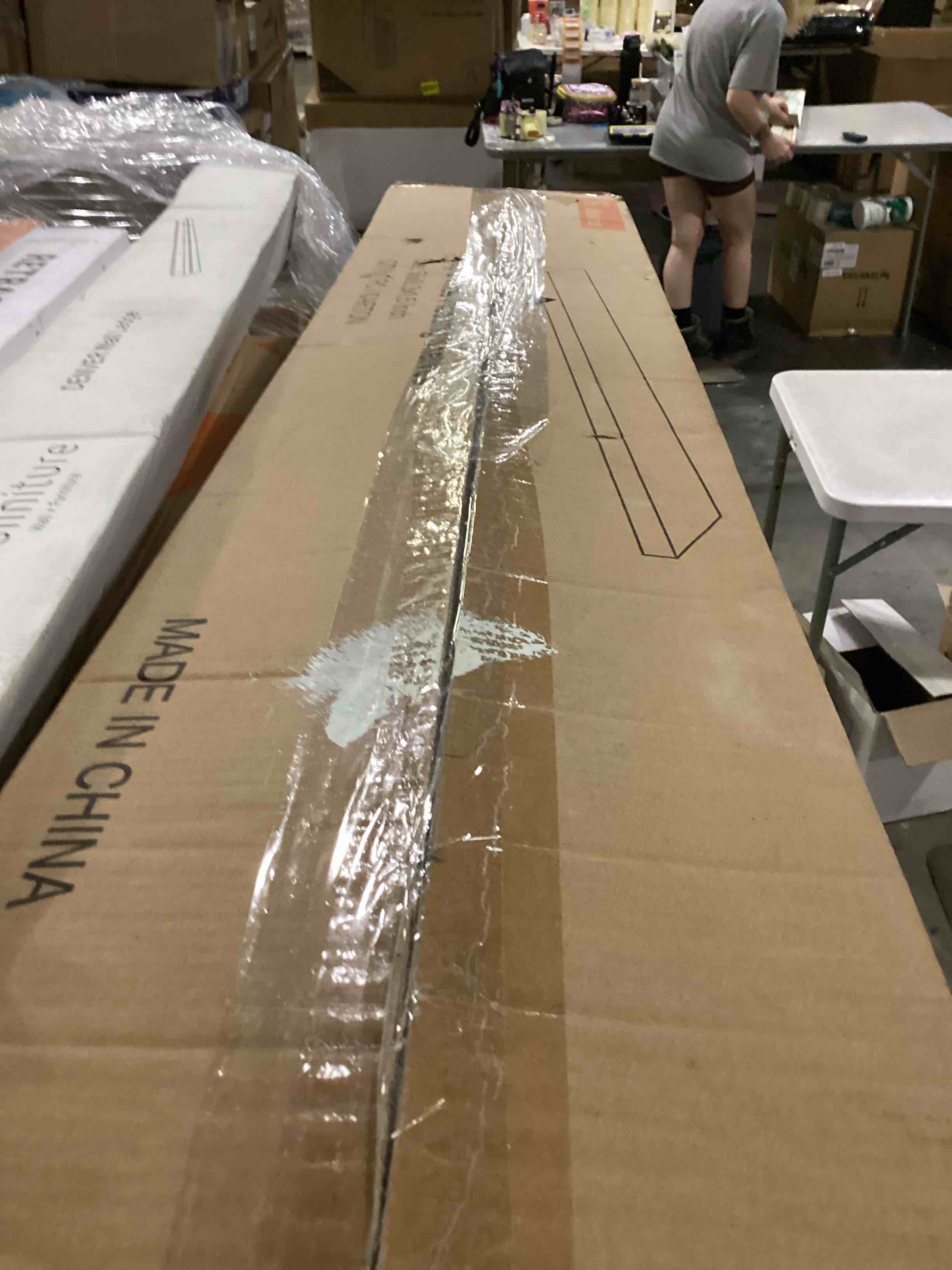 https://s3.amazonaws.com/lotting-images-prod/bidfta/BLU5867421_1722255327326.jpeg