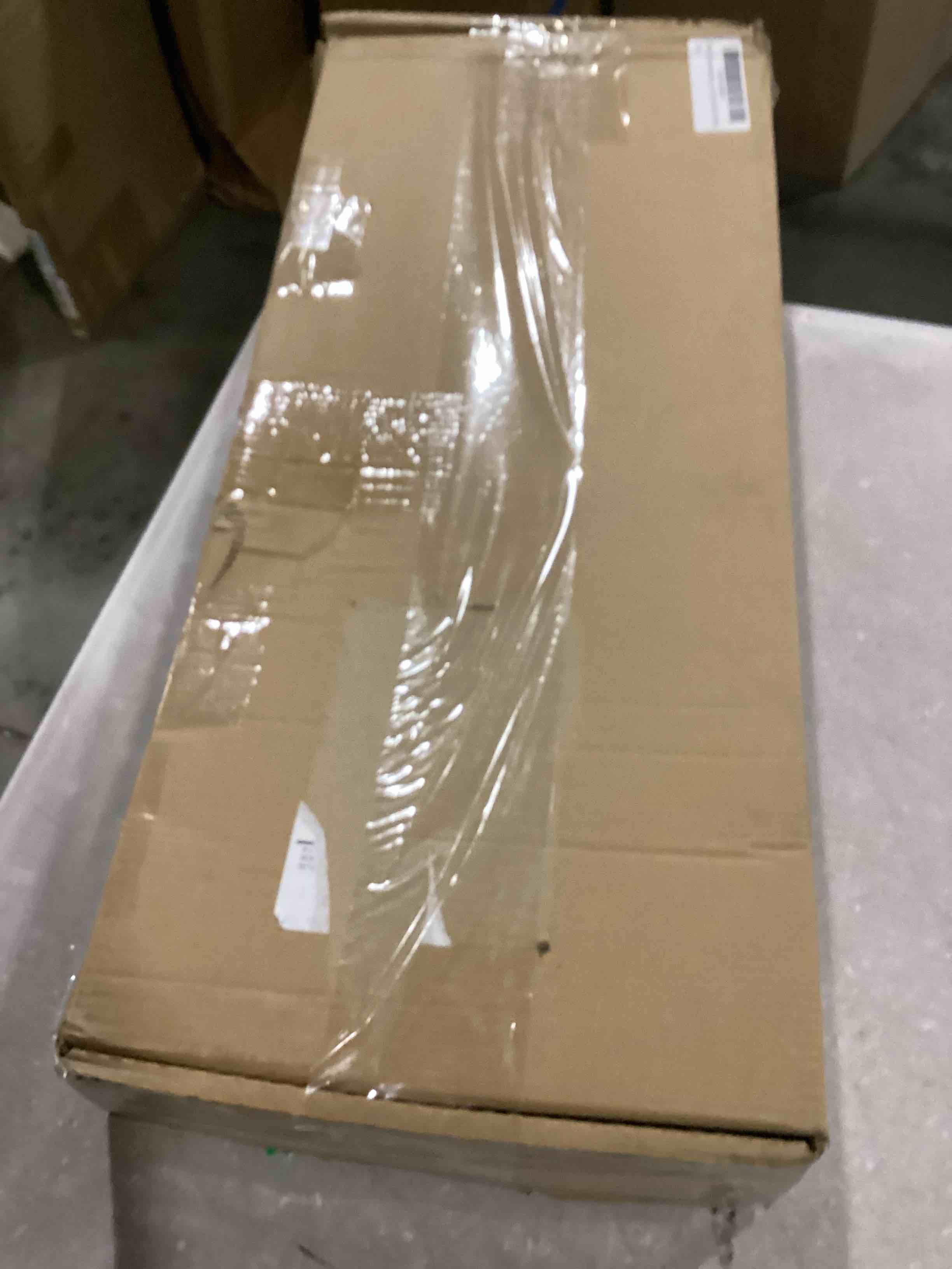 https://s3.amazonaws.com/lotting-images-prod/bidfta/BLU5867479_1722268556577.jpeg