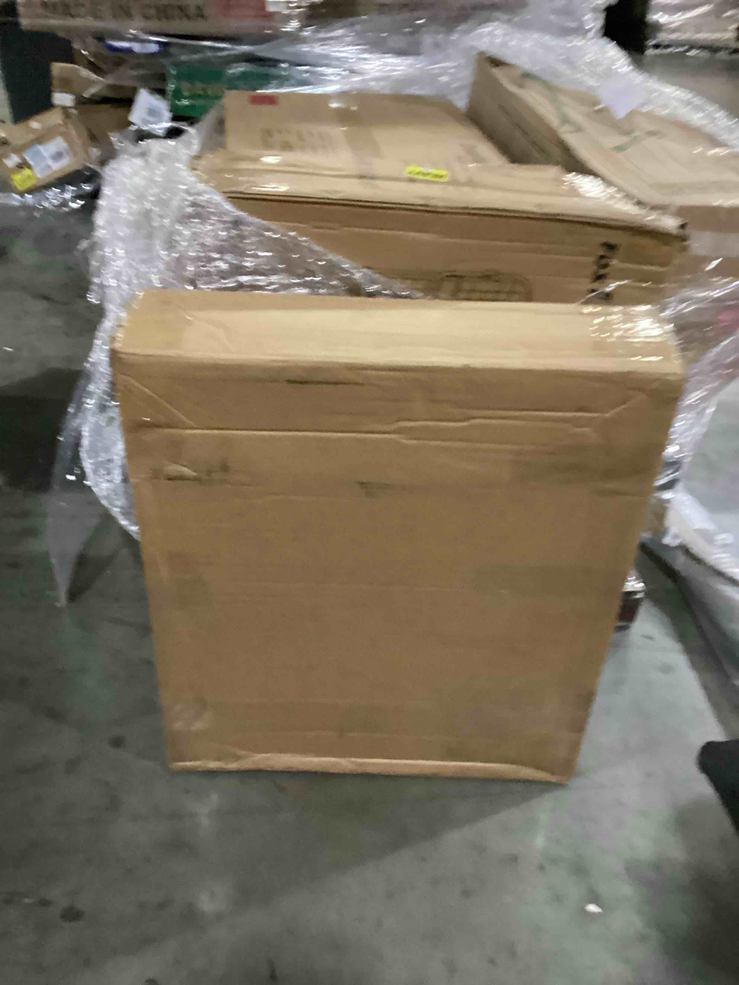 https://s3.amazonaws.com/lotting-images-prod/bidfta/BLU5867553_1722366309688.jpeg