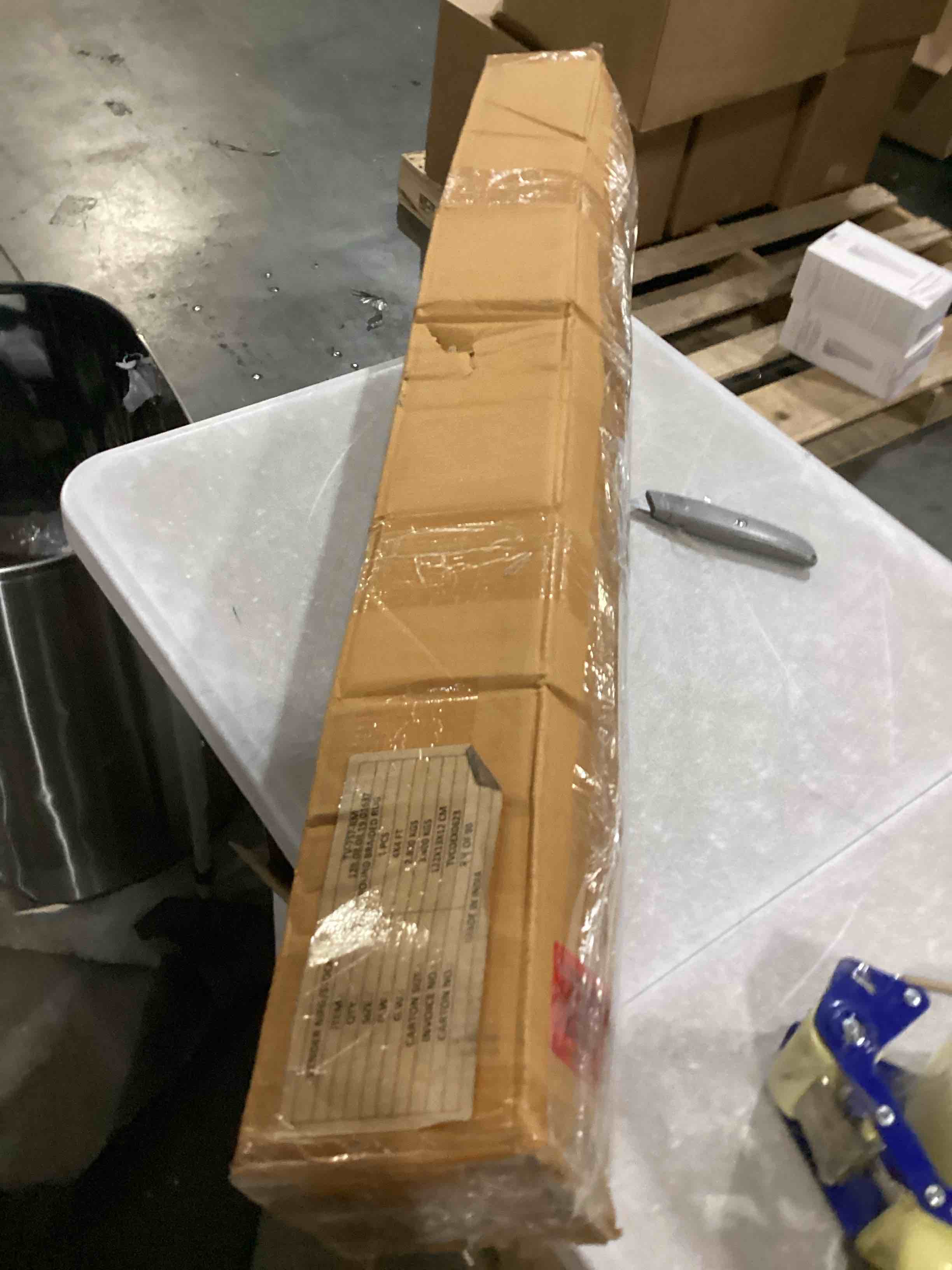 https://s3.amazonaws.com/lotting-images-prod/bidfta/BLU5867659_1722448403559.jpeg