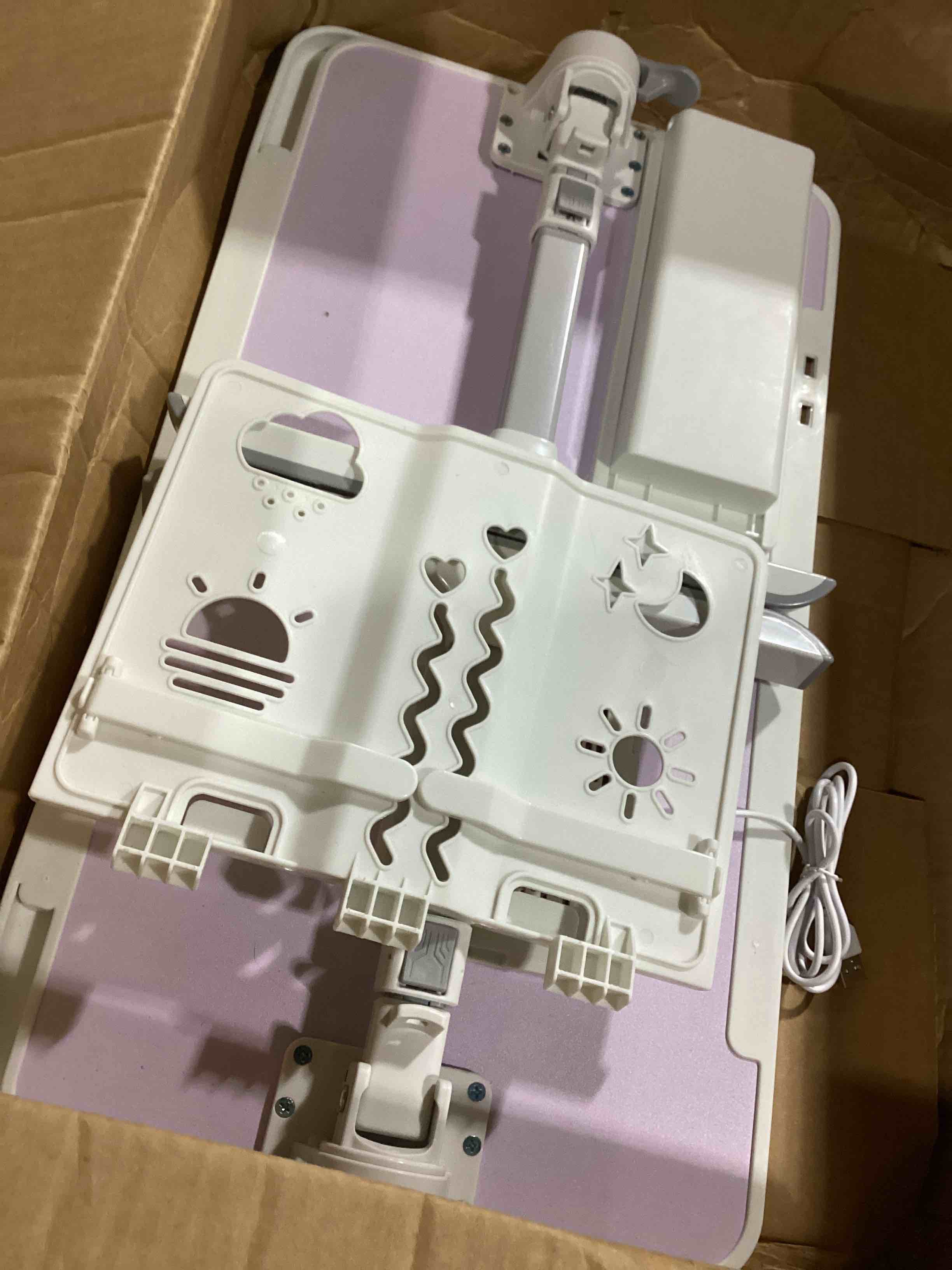 https://s3.amazonaws.com/lotting-images-prod/bidfta/BLU5869443_1723654577328.jpeg