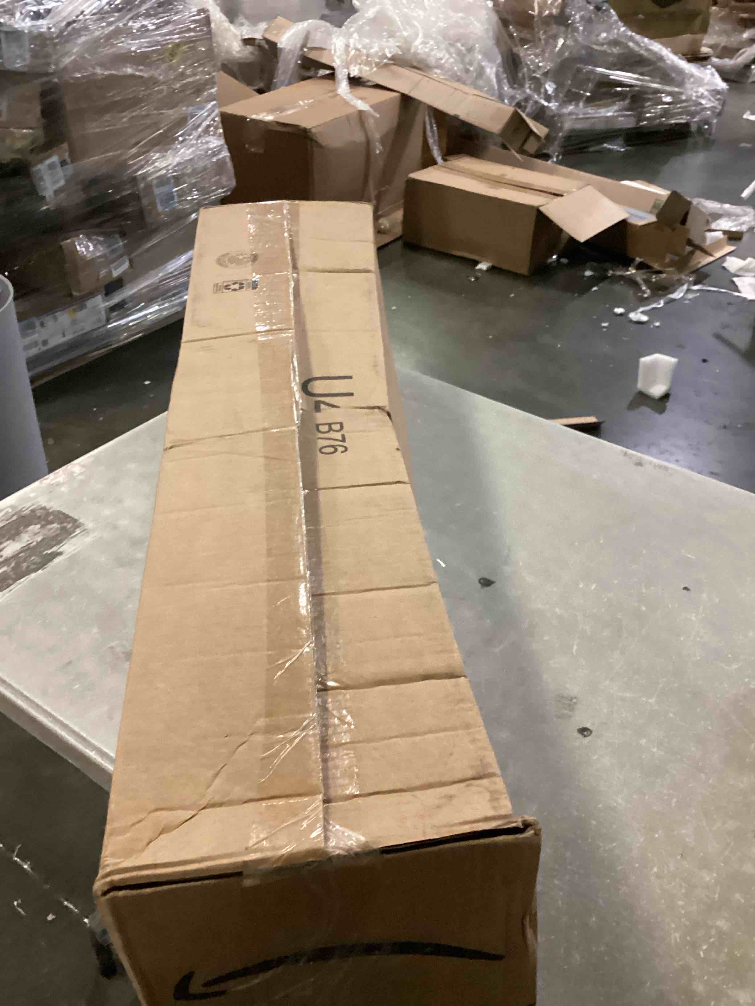 https://s3.amazonaws.com/lotting-images-prod/bidfta/BLU5869999_1722613126906.jpeg