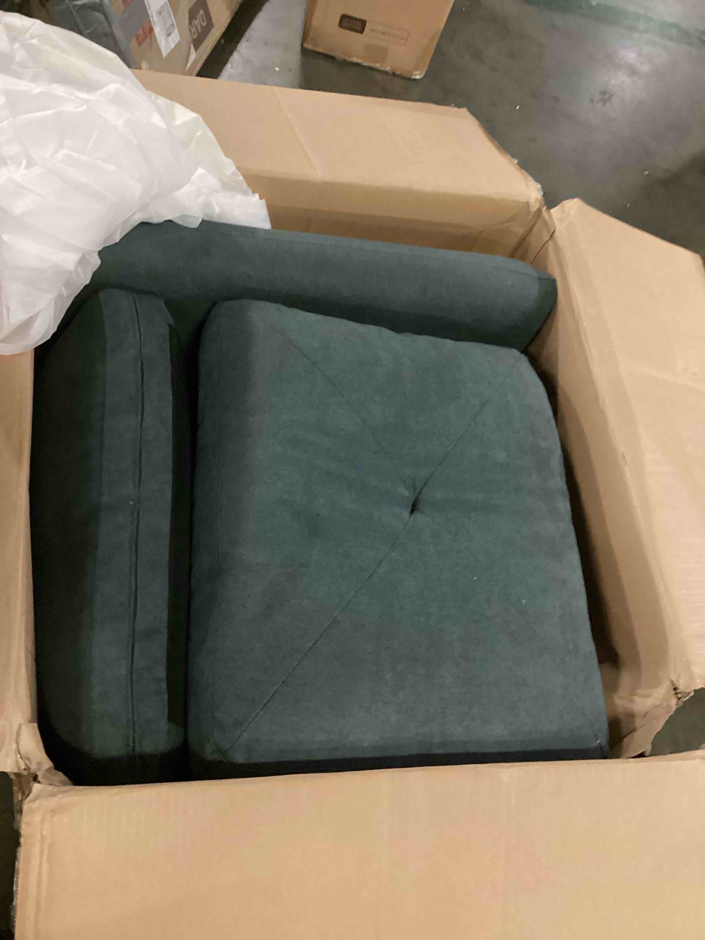 https://s3.amazonaws.com/lotting-images-prod/bidfta/BLU5870118_1722876163400.jpeg