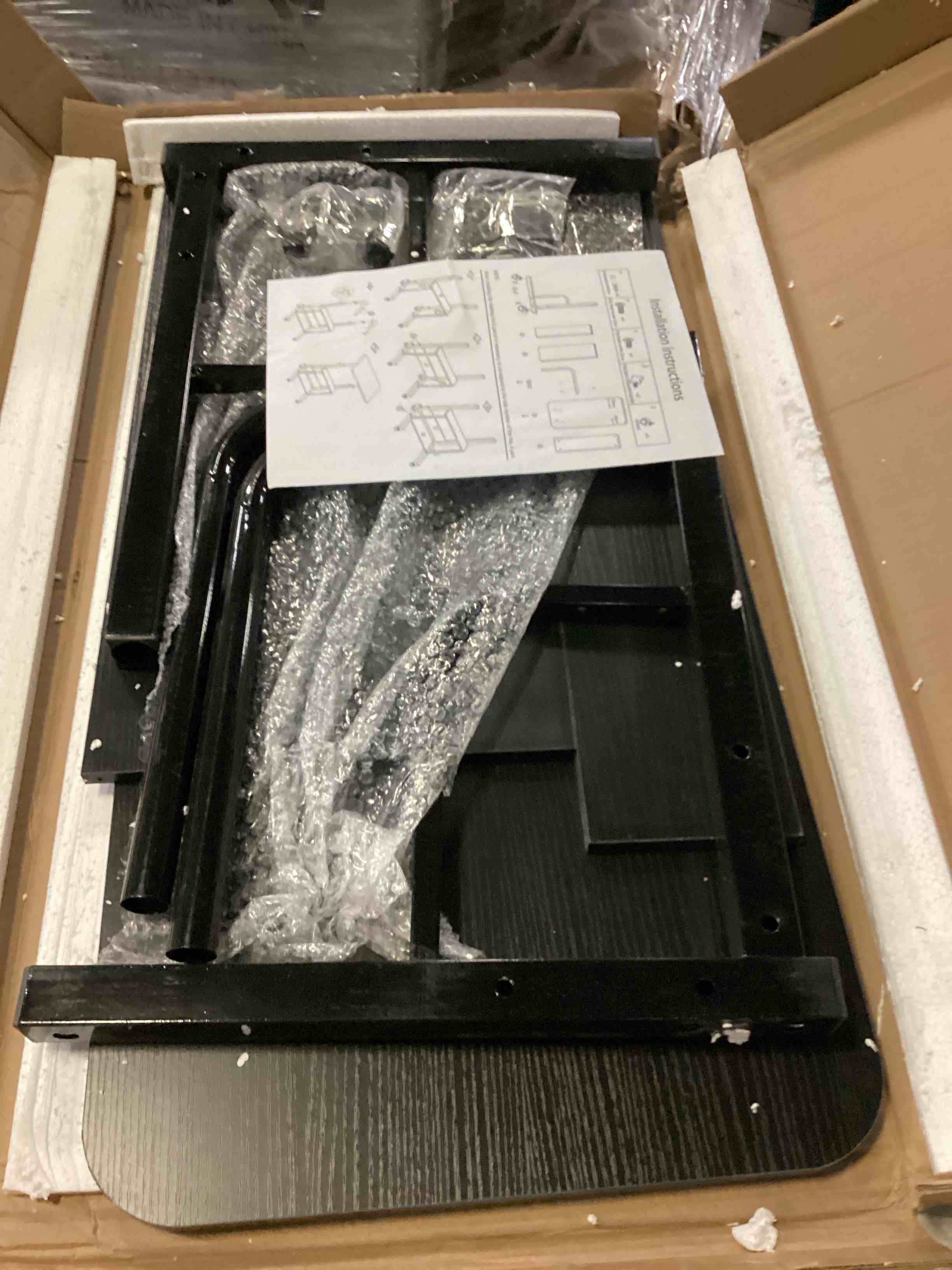 https://s3.amazonaws.com/lotting-images-prod/bidfta/BLU5870249_1722971140564.jpeg