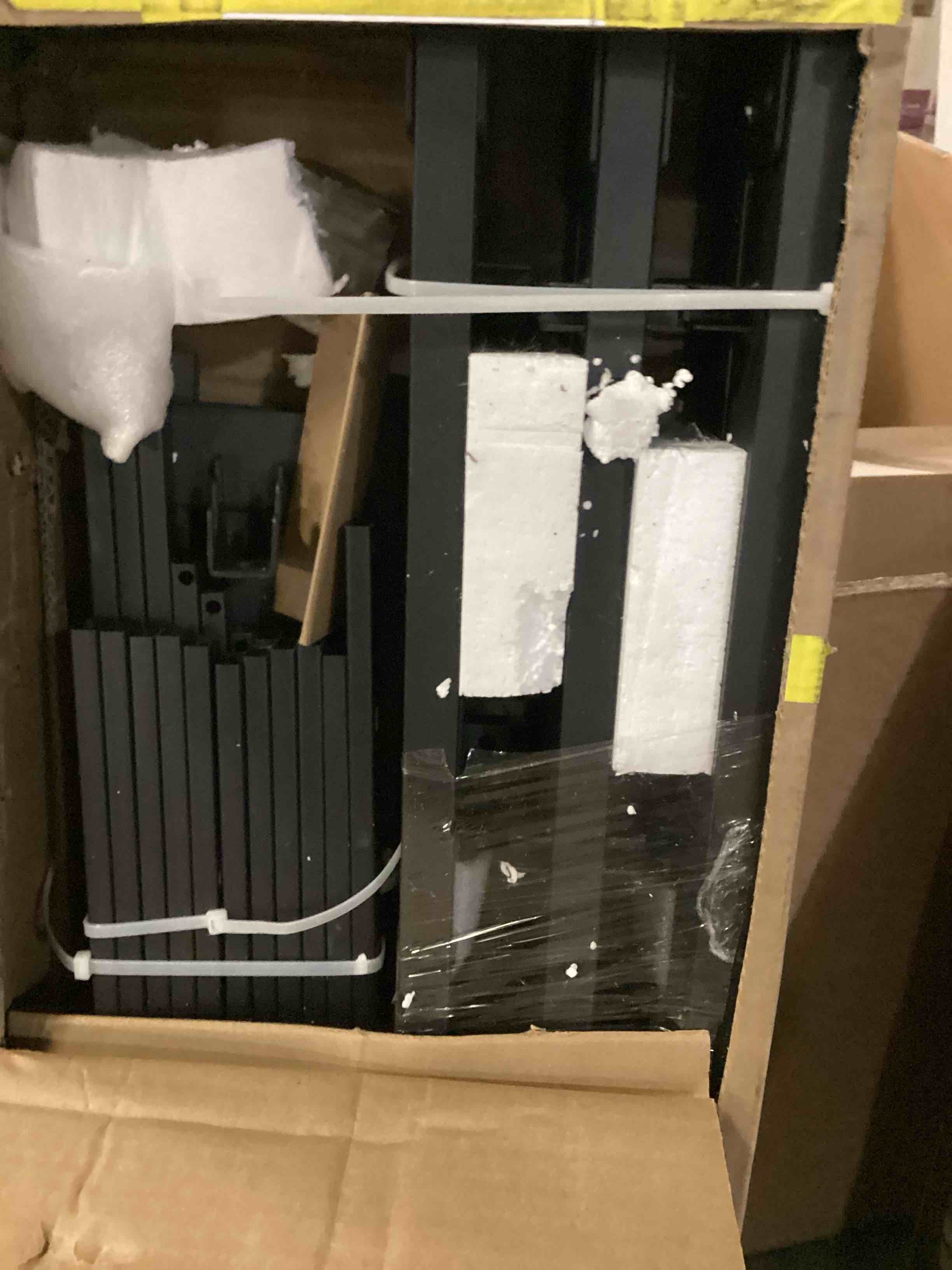 https://s3.amazonaws.com/lotting-images-prod/bidfta/BLU5870290_1723033730352.jpeg