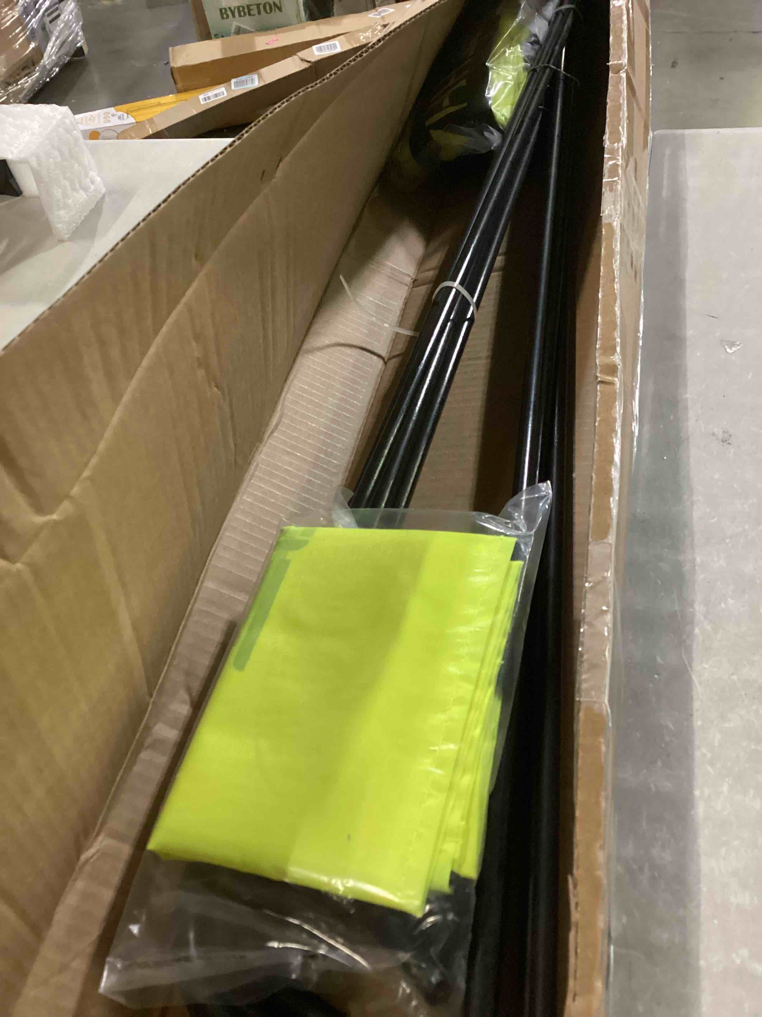 https://s3.amazonaws.com/lotting-images-prod/bidfta/BLU5871663_1724352535402.jpeg