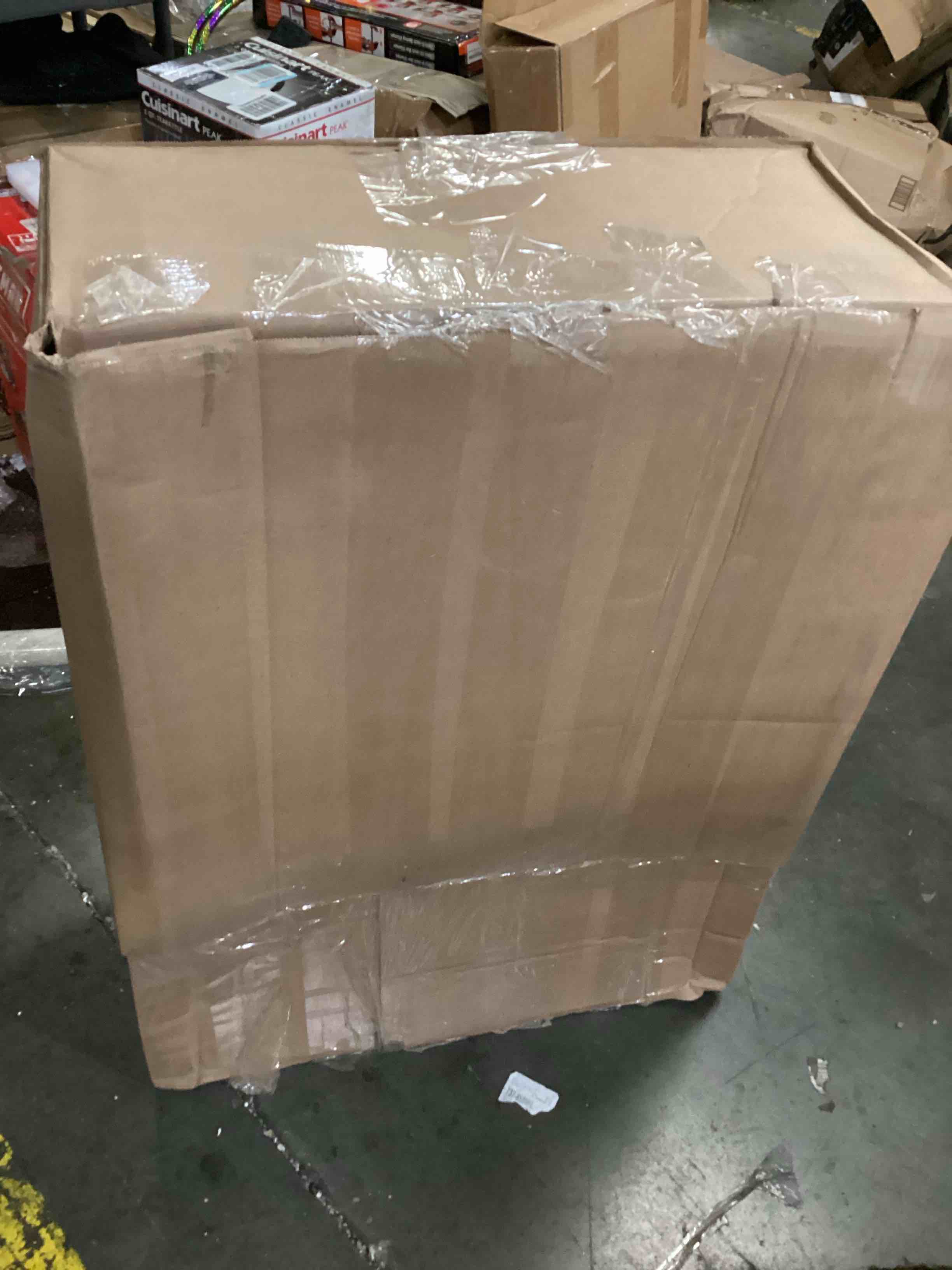 https://s3.amazonaws.com/lotting-images-prod/bidfta/BLU5872092_1724932489907.jpeg