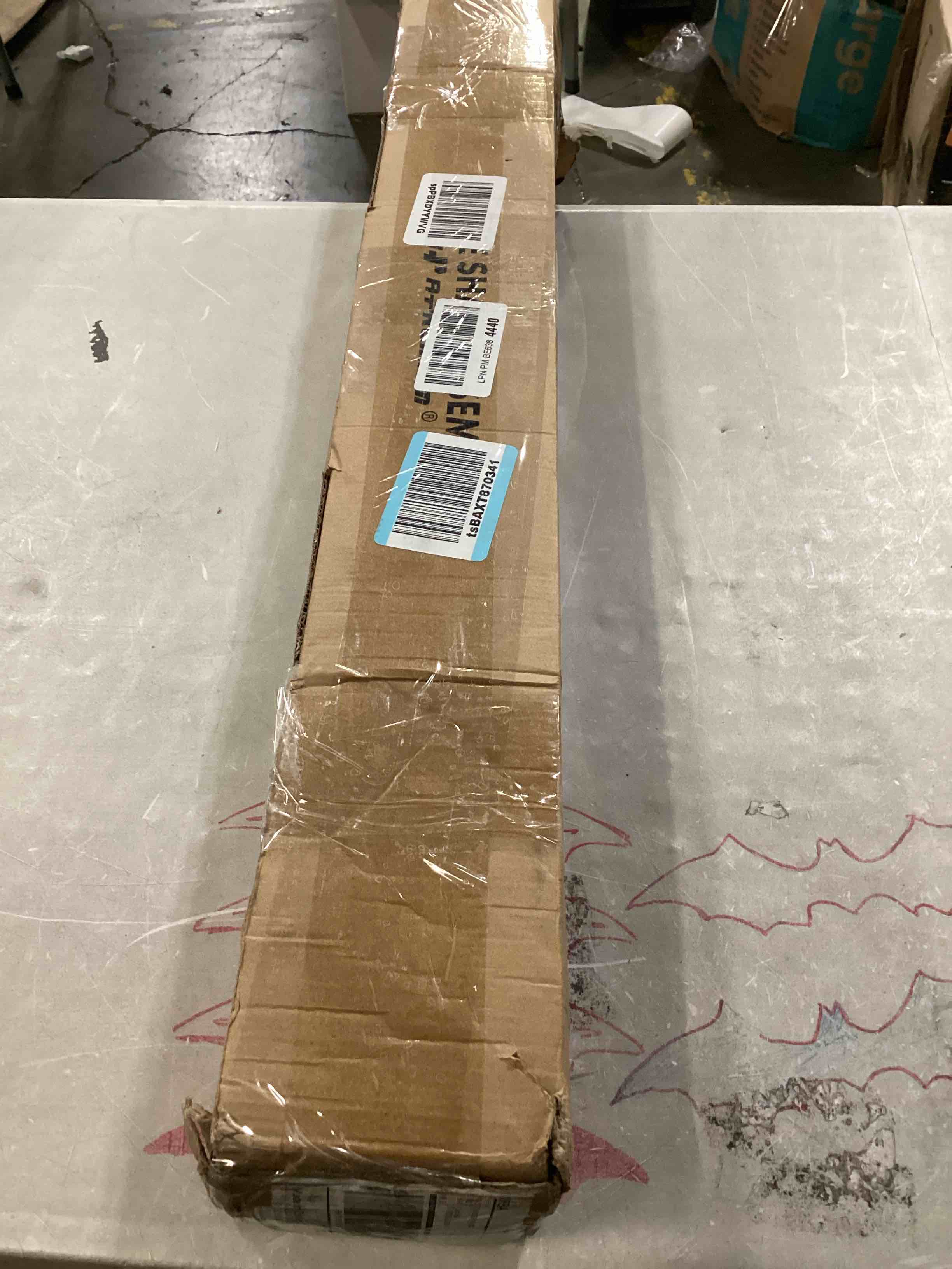 https://s3.amazonaws.com/lotting-images-prod/bidfta/BLU5872148_1724943557063.jpeg
