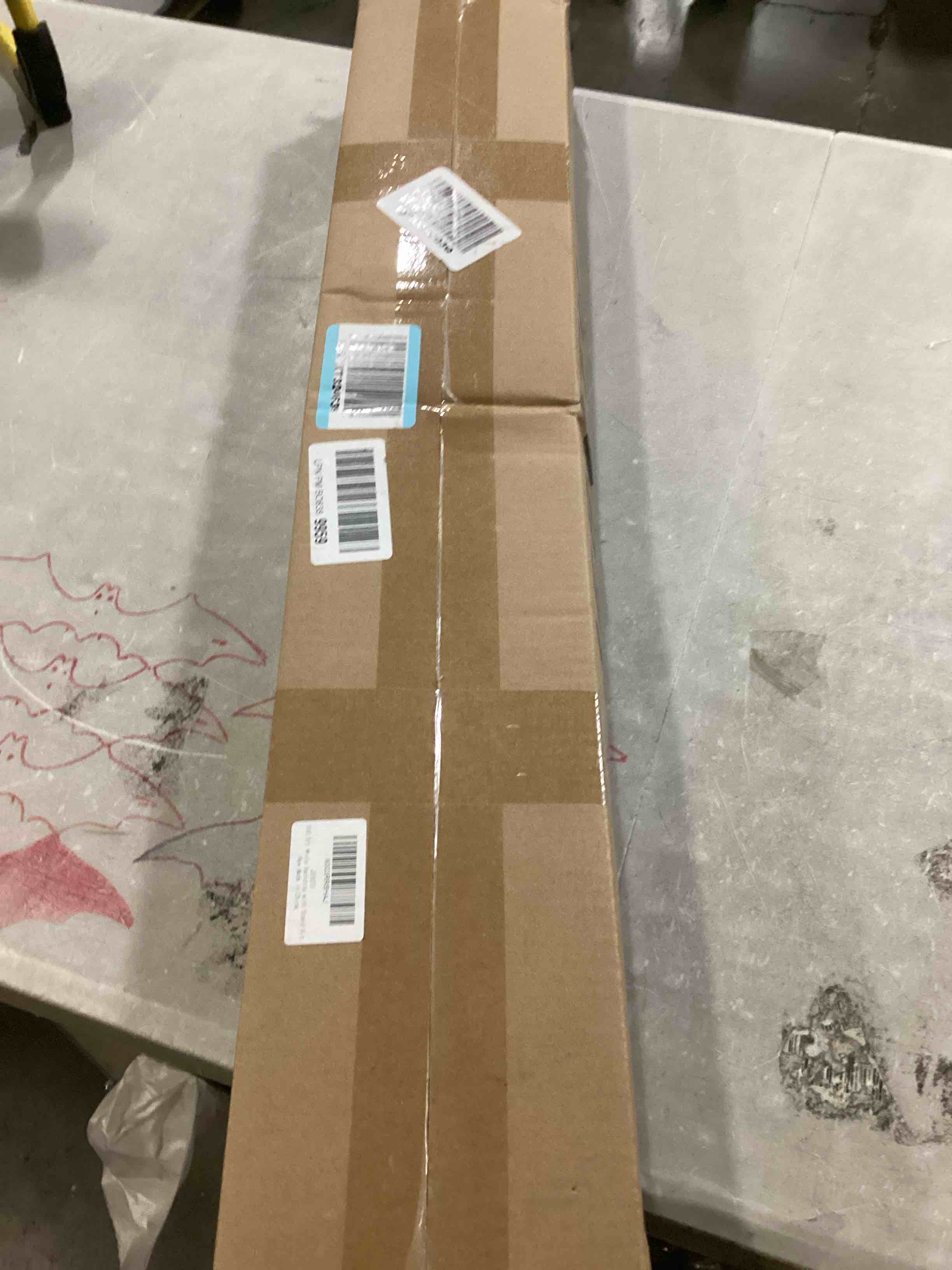 https://s3.amazonaws.com/lotting-images-prod/bidfta/BLU5872309_1725368996609.jpeg