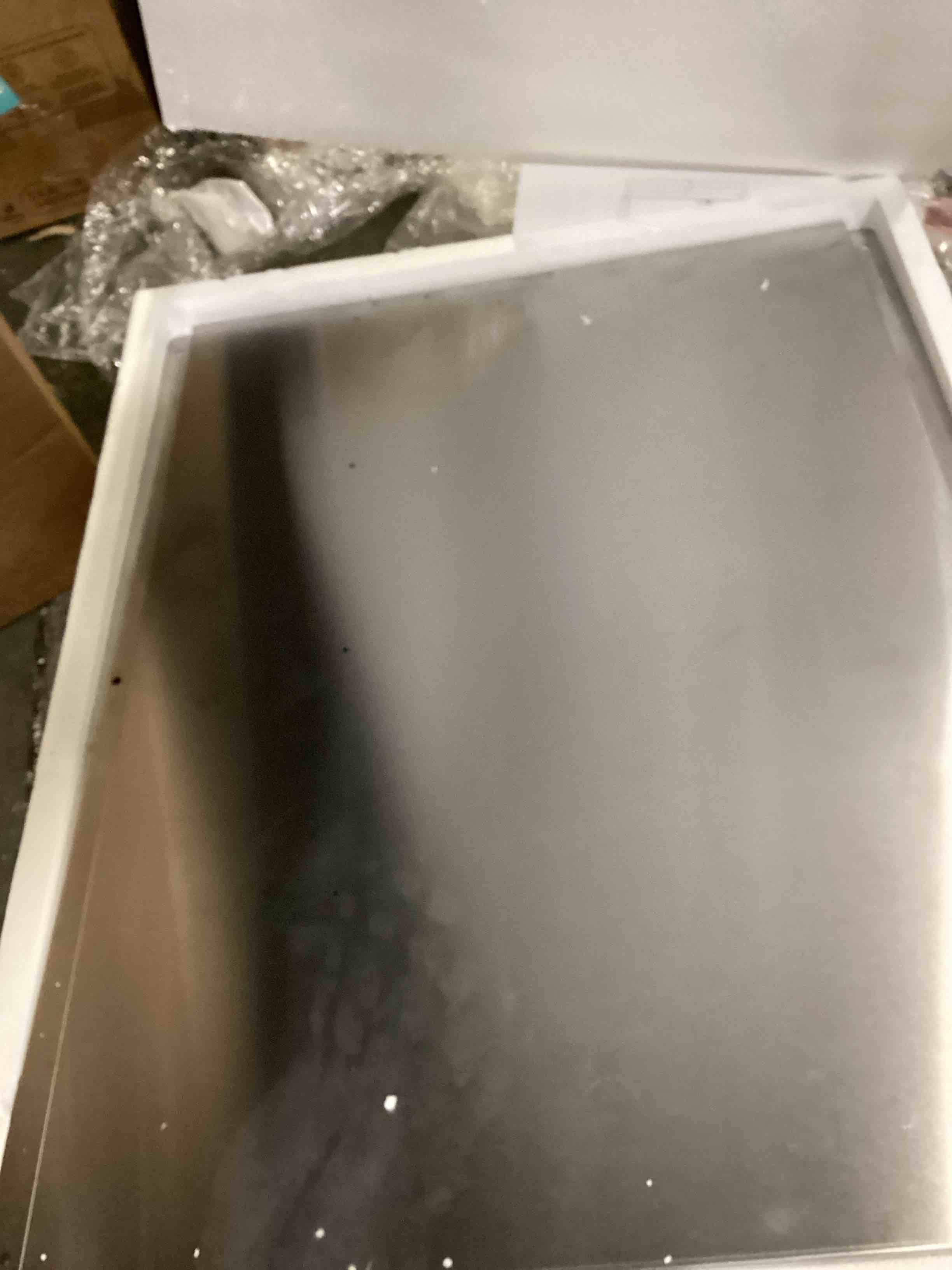 https://s3.amazonaws.com/lotting-images-prod/bidfta/BLU5872613_1725561399571.jpeg