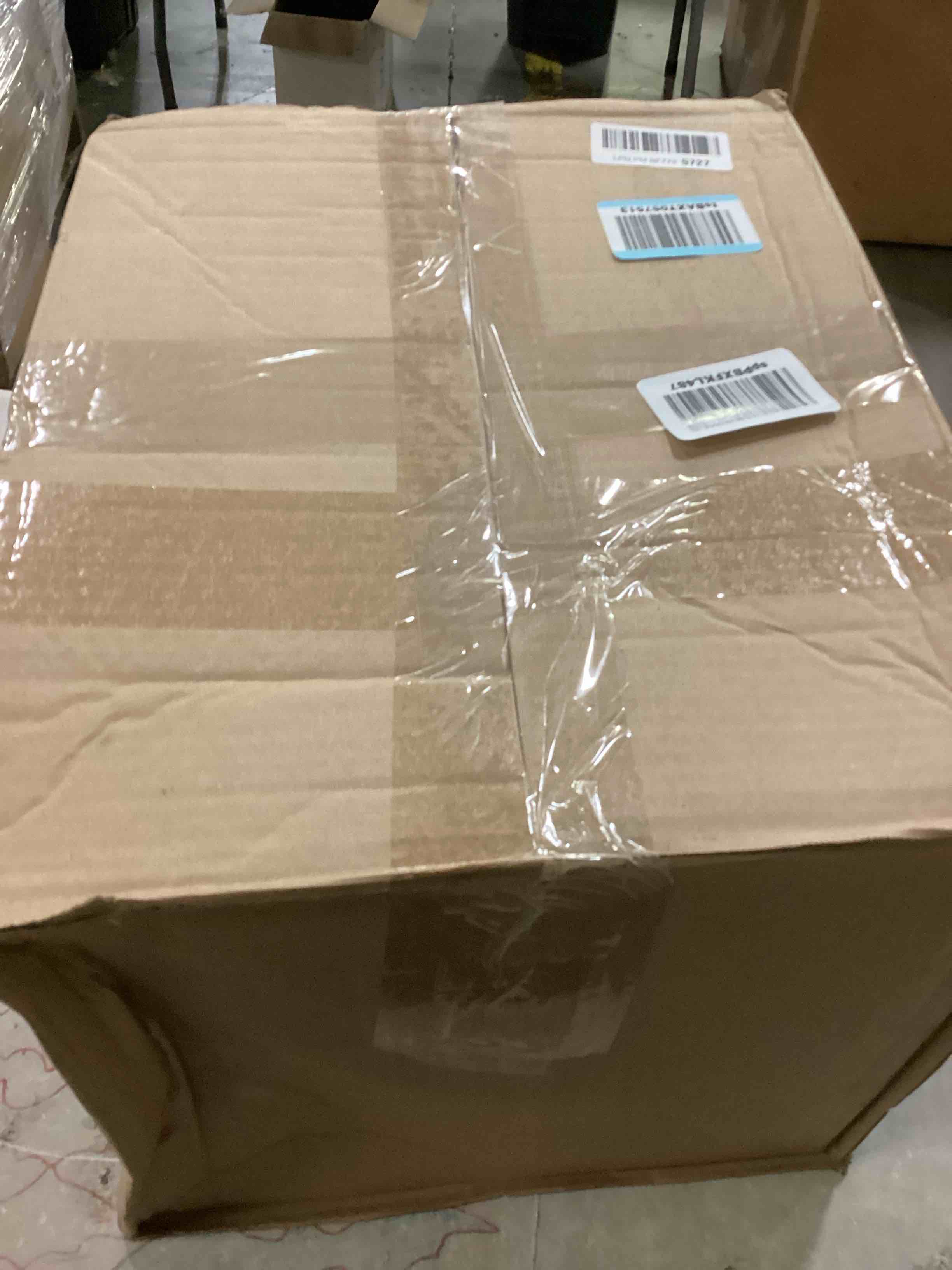 https://s3.amazonaws.com/lotting-images-prod/bidfta/BLU5872637_1725620845917.jpeg