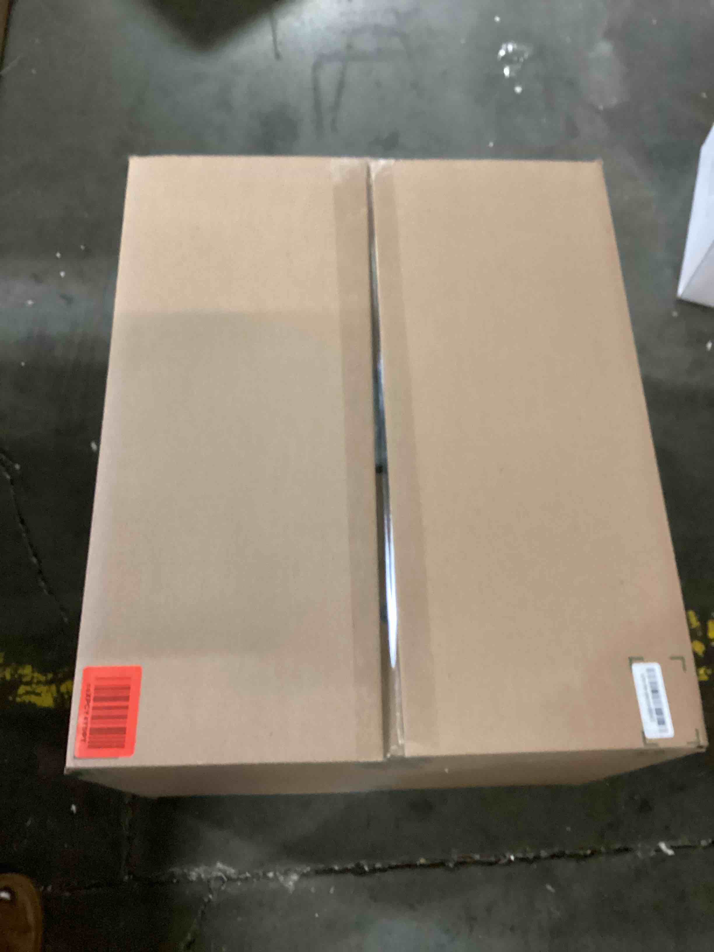 https://s3.amazonaws.com/lotting-images-prod/bidfta/BLU5872751_1725881729688.jpeg