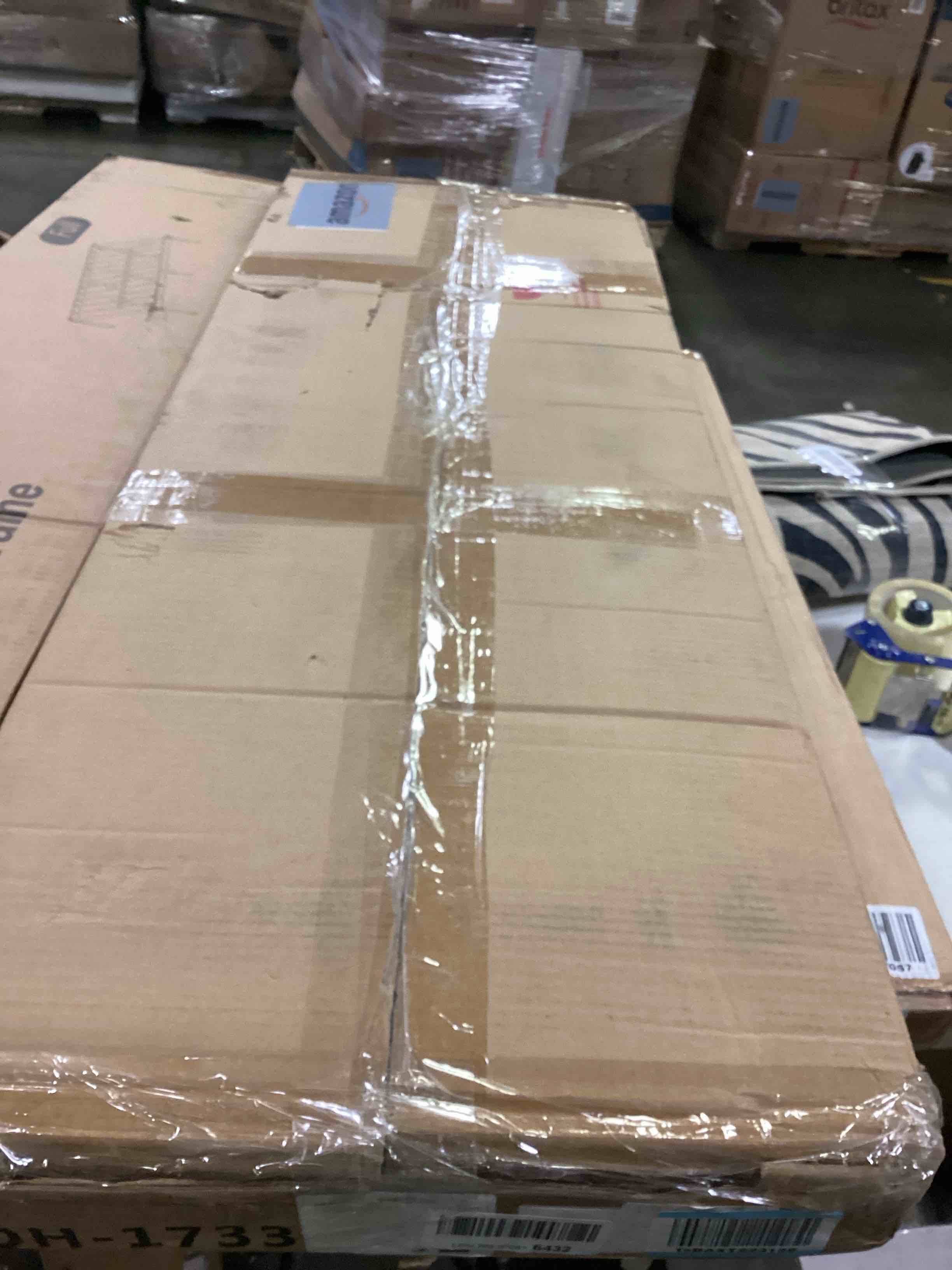 https://s3.amazonaws.com/lotting-images-prod/bidfta/BLU5873060_1719848958149.jpeg