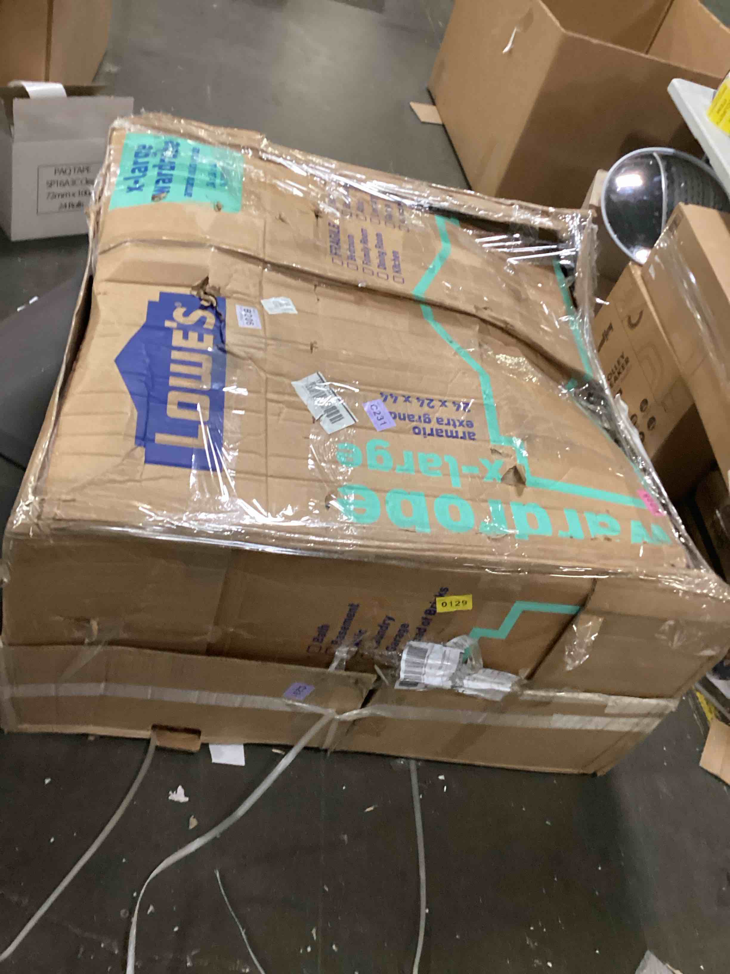 https://s3.amazonaws.com/lotting-images-prod/bidfta/BLU5873431_1720459459888.jpeg