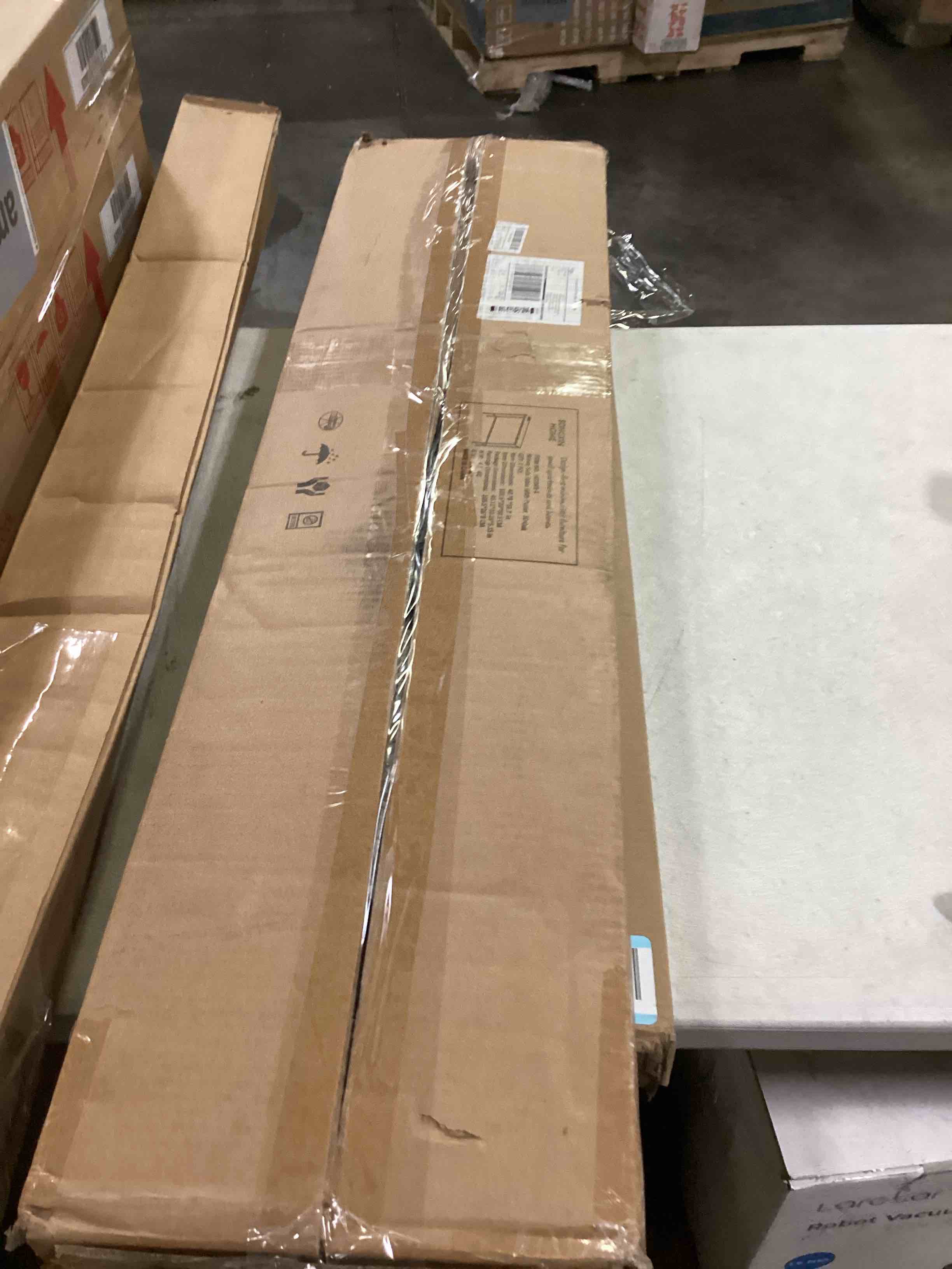 https://s3.amazonaws.com/lotting-images-prod/bidfta/BLU5873493_1720546782853.jpeg